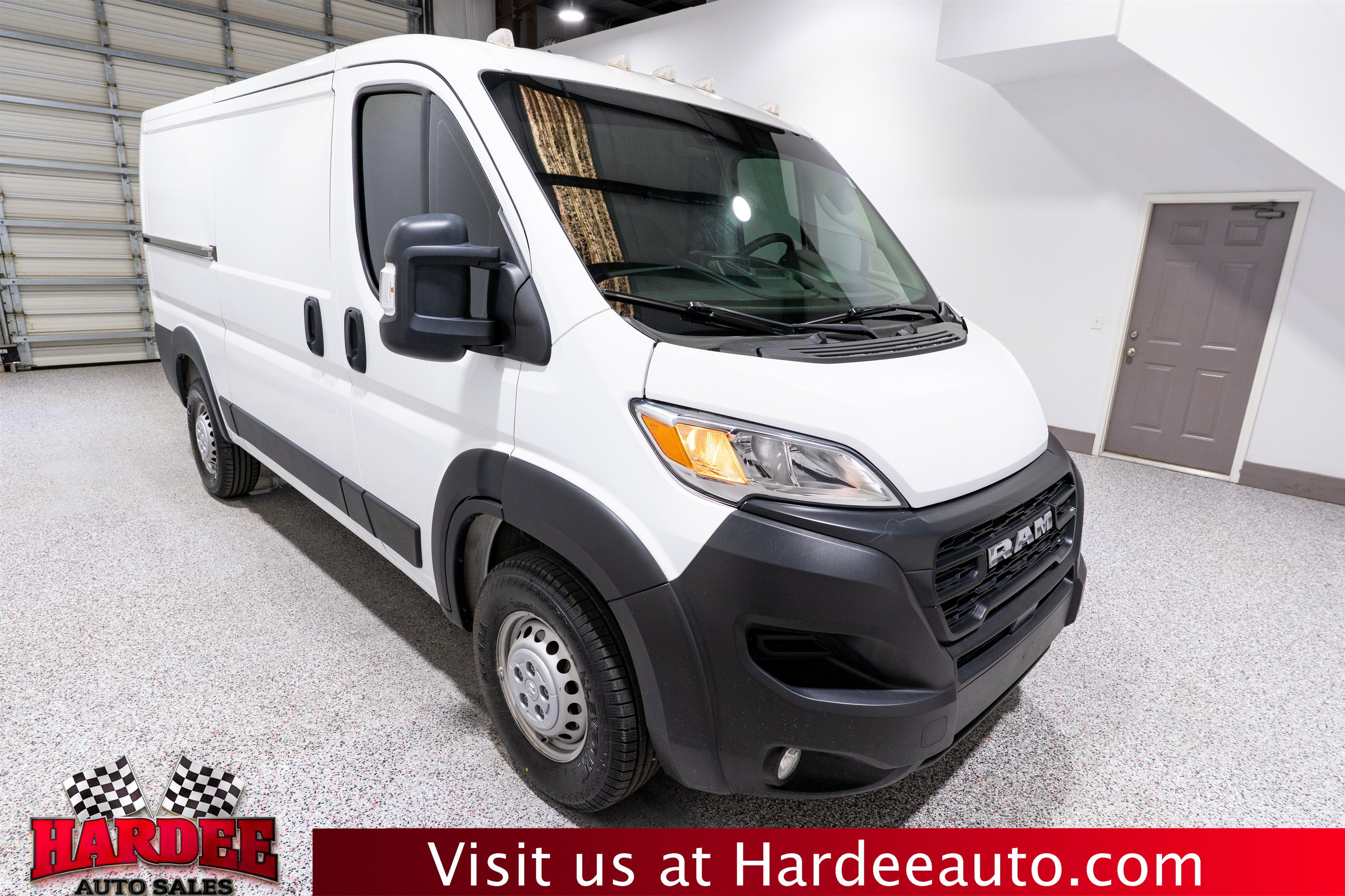 2025 RAM ProMaster Cargo Van Tradesman