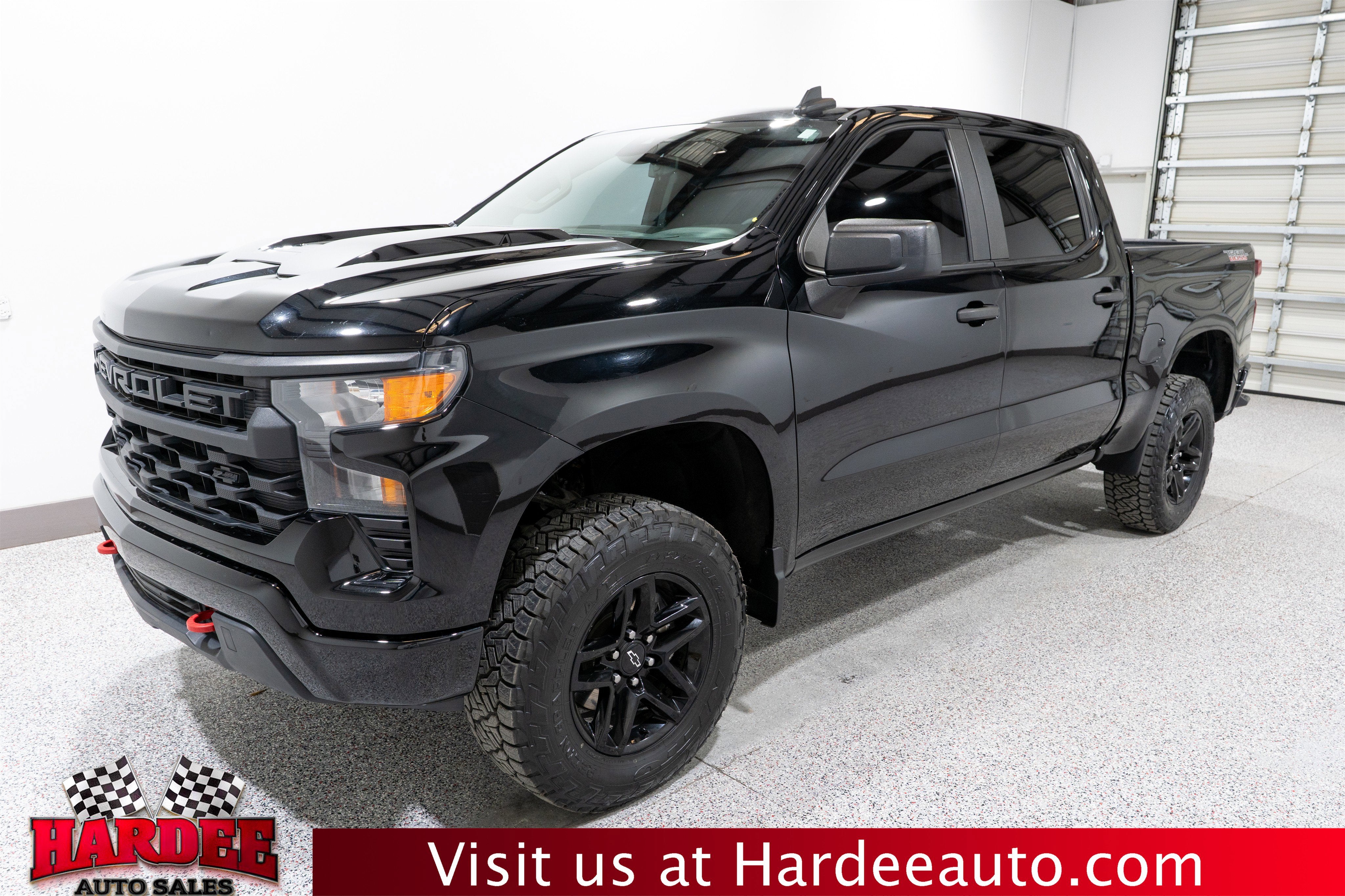 2023 Chevrolet Silverado 1500 Custom Trail Boss