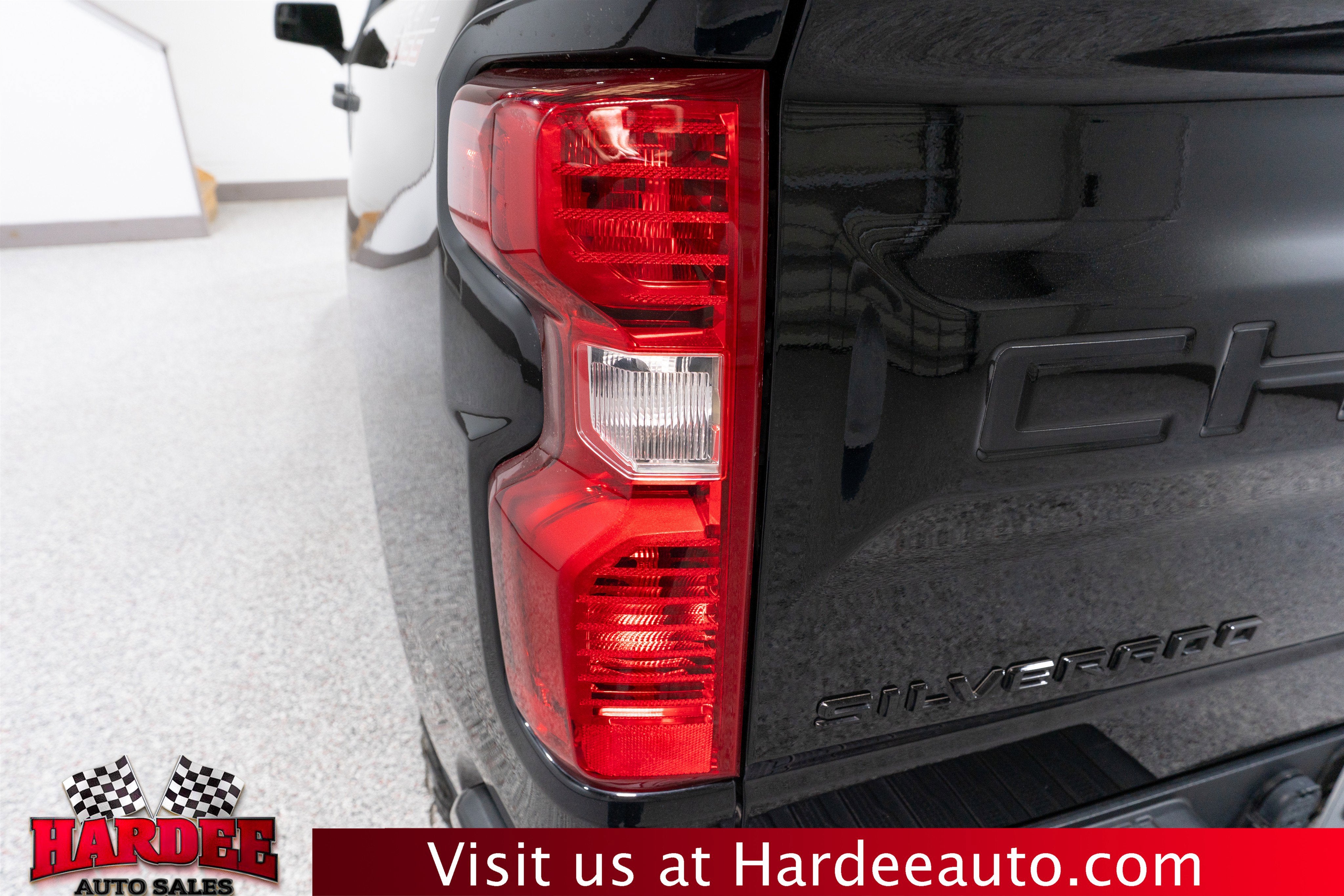 2023 Chevrolet Silverado 1500 Custom Trail Boss