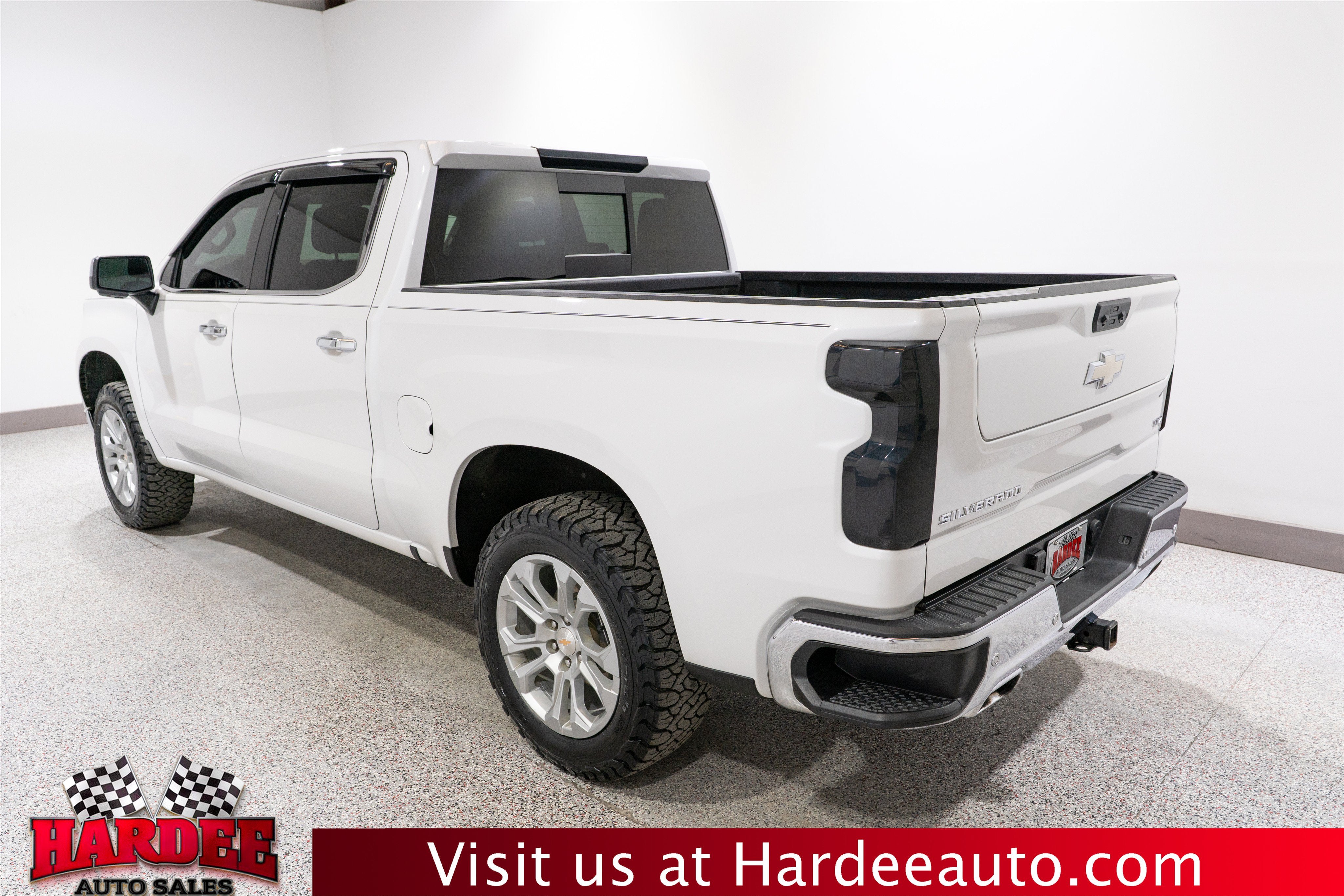 2025 Chevrolet Silverado 1500 LTZ