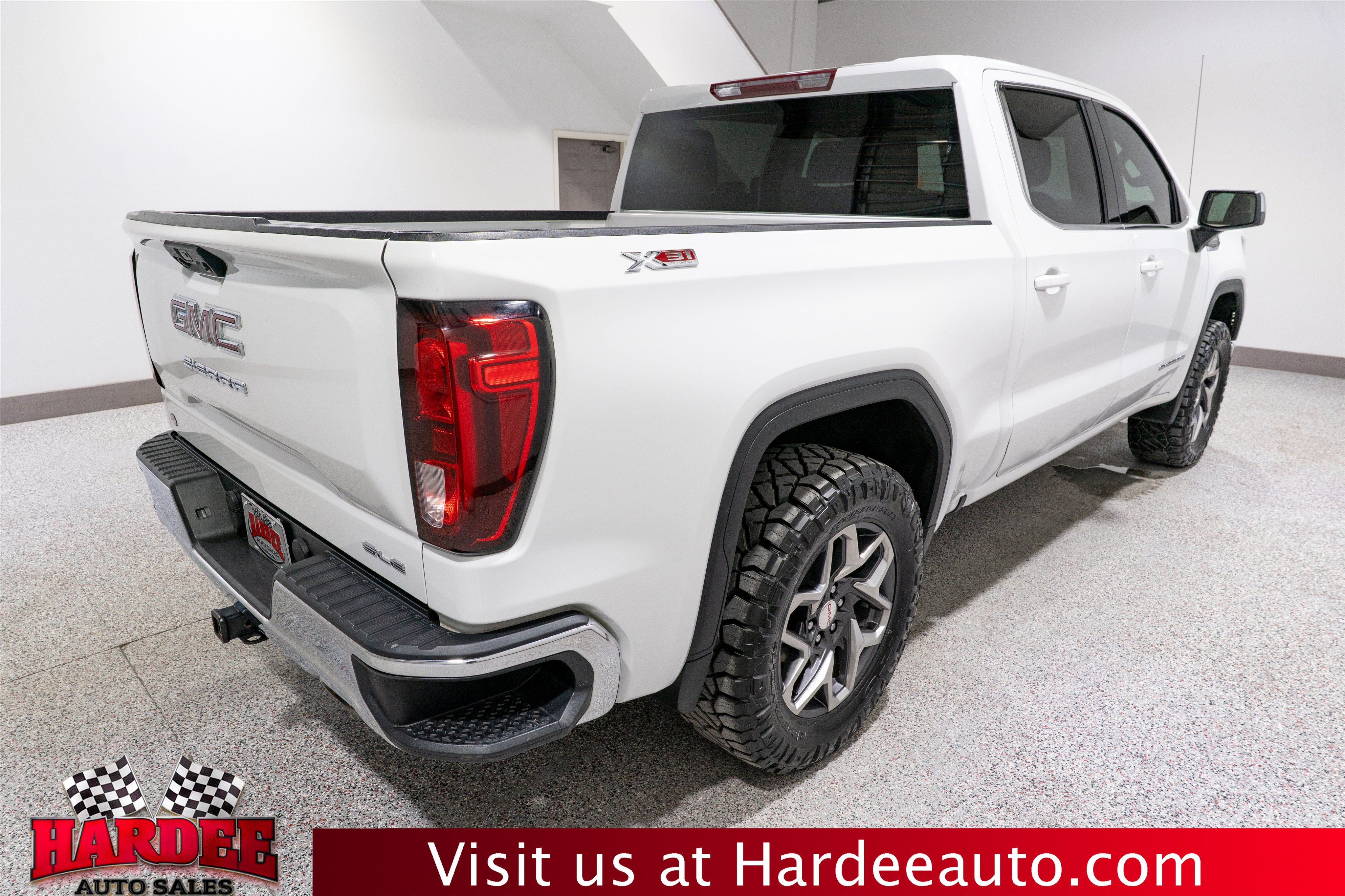2024 GMC Sierra 1500 SLE