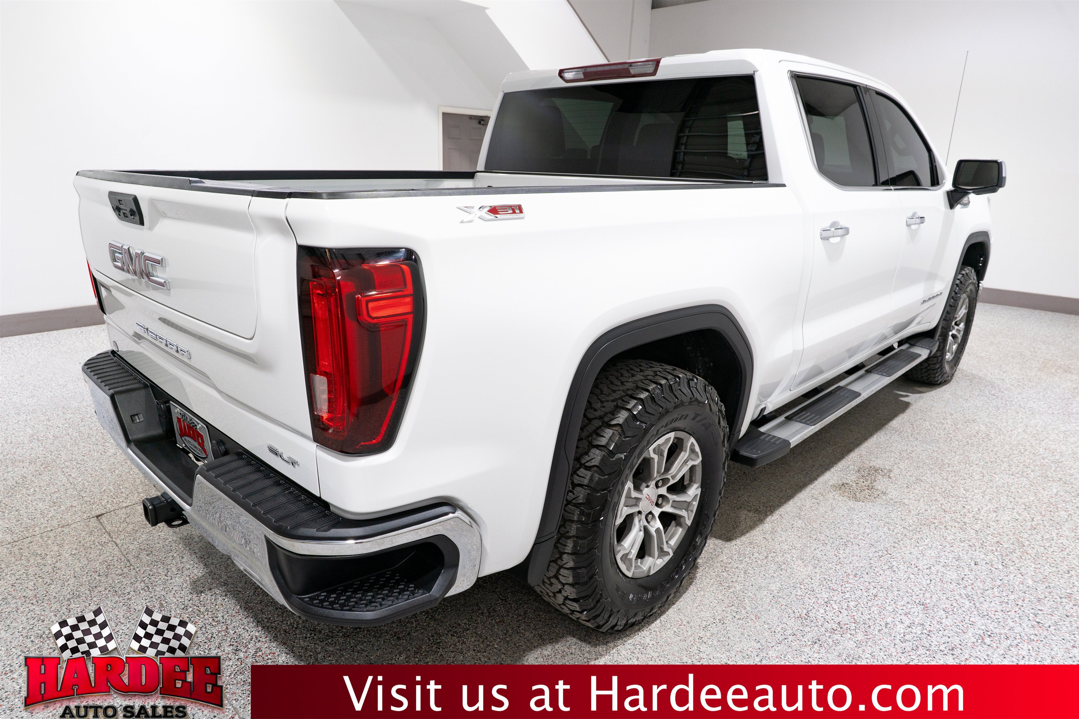 2023 GMC Sierra 1500 SLT