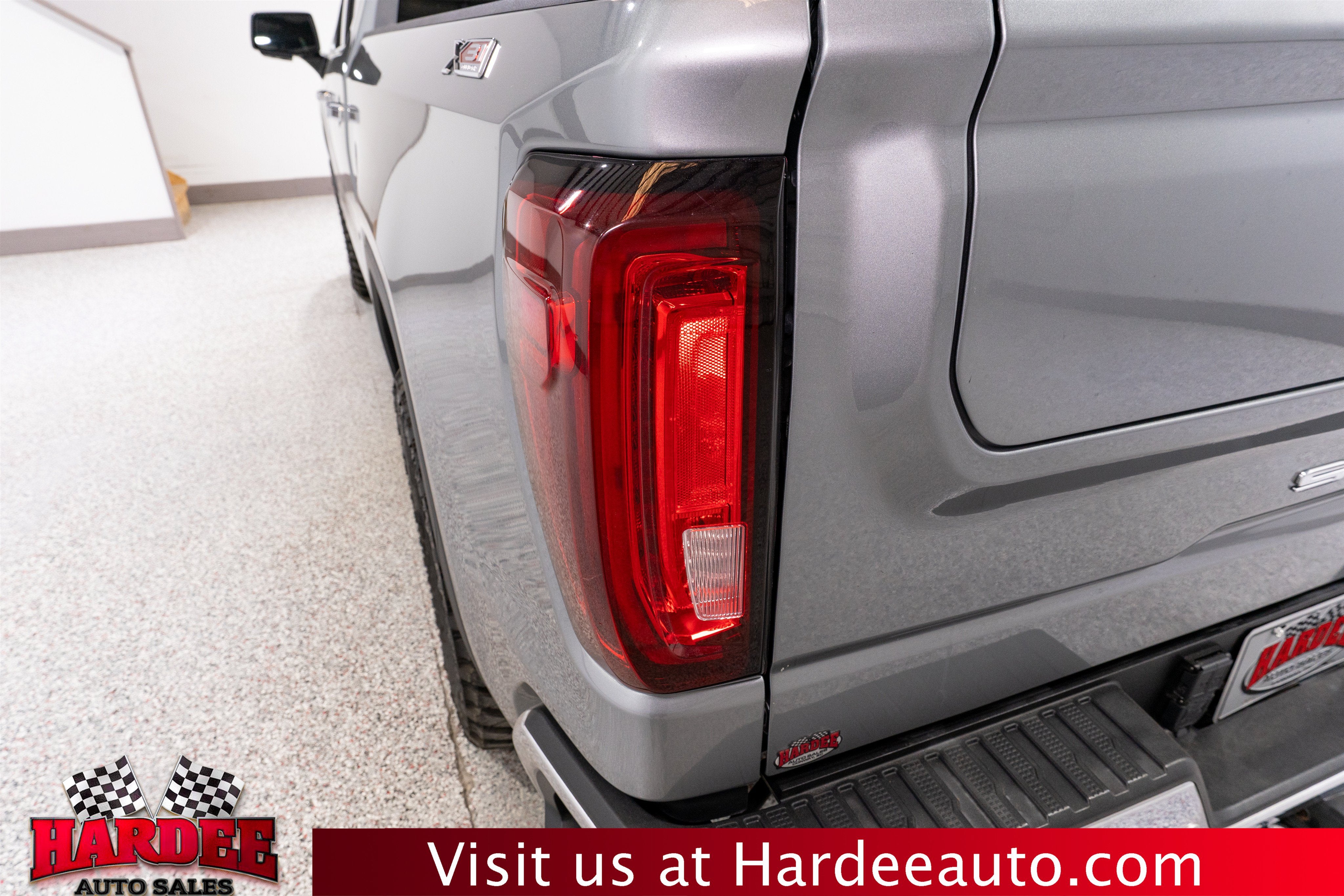 2023 GMC Sierra 1500 SLT