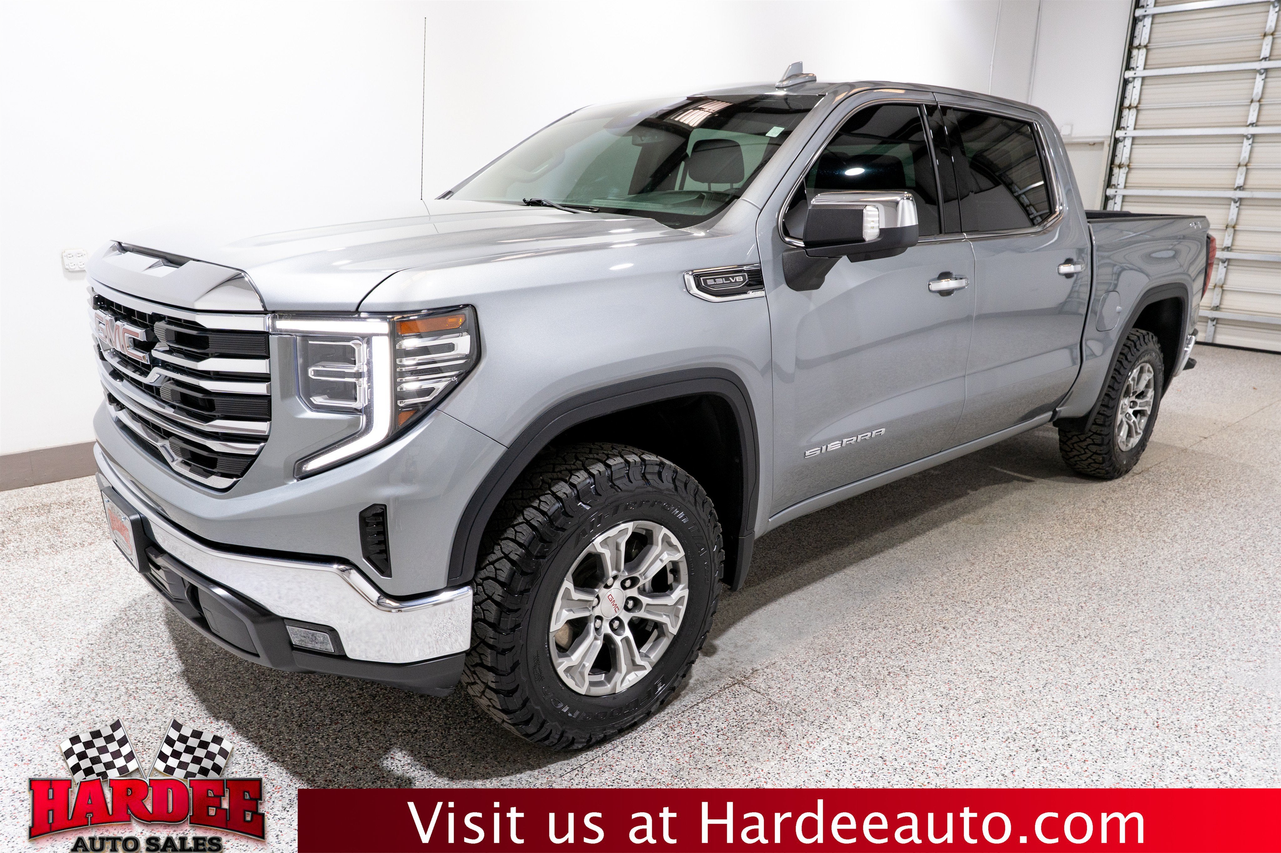 2025 GMC Sierra 1500 SLT