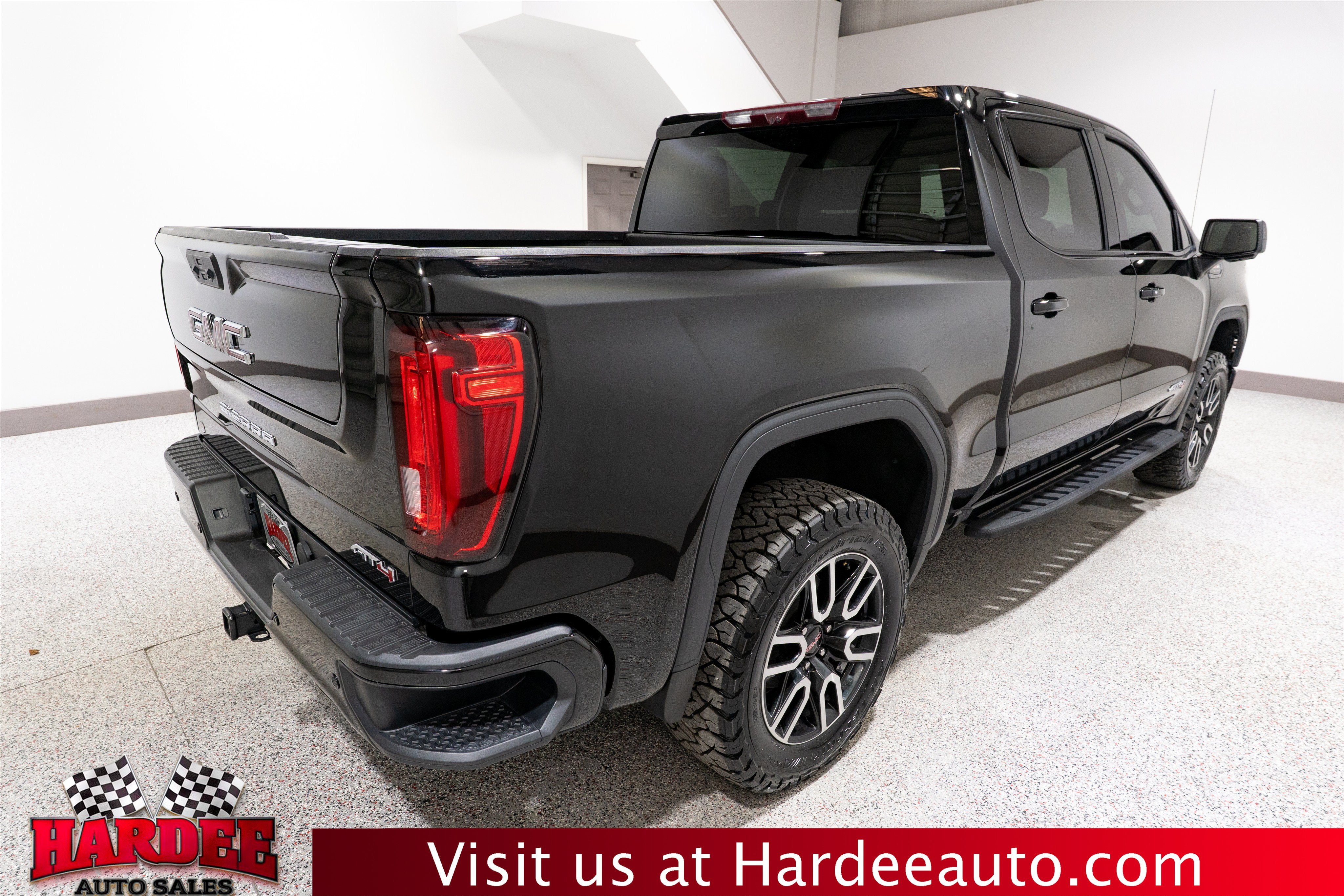 2024 GMC Sierra 1500 AT4