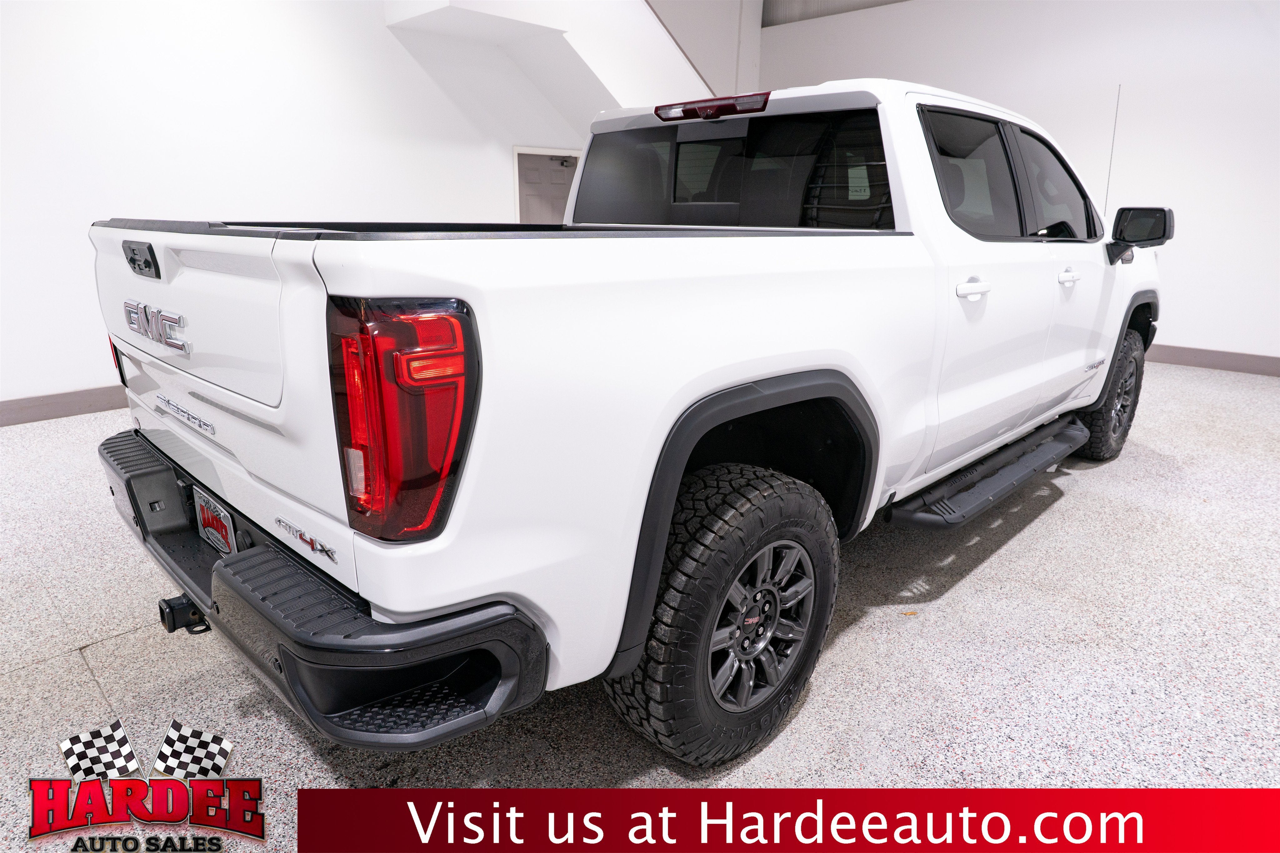 2024 GMC Sierra 1500 AT4X