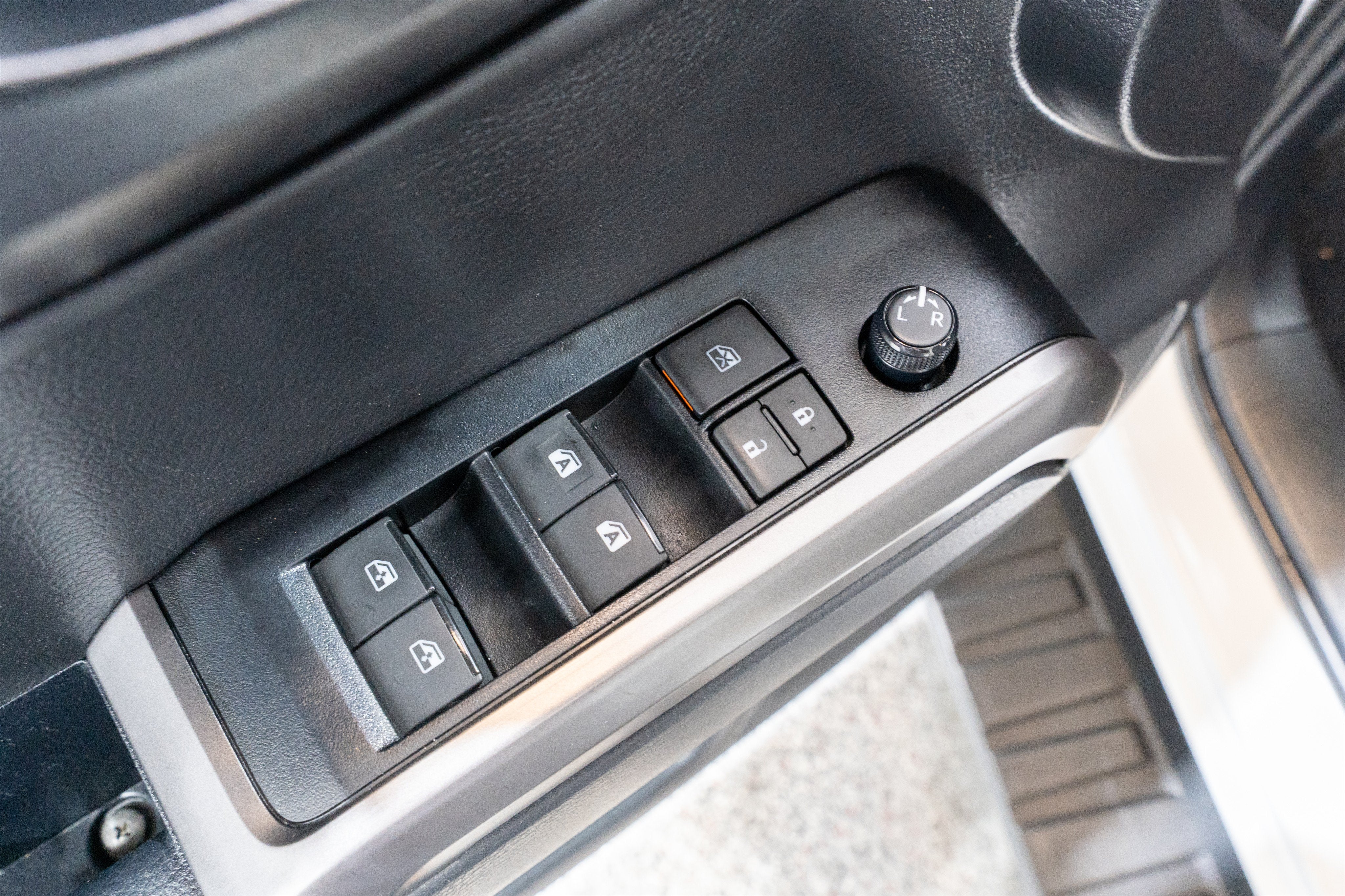 2023 Toyota Tacoma 2WD SR5