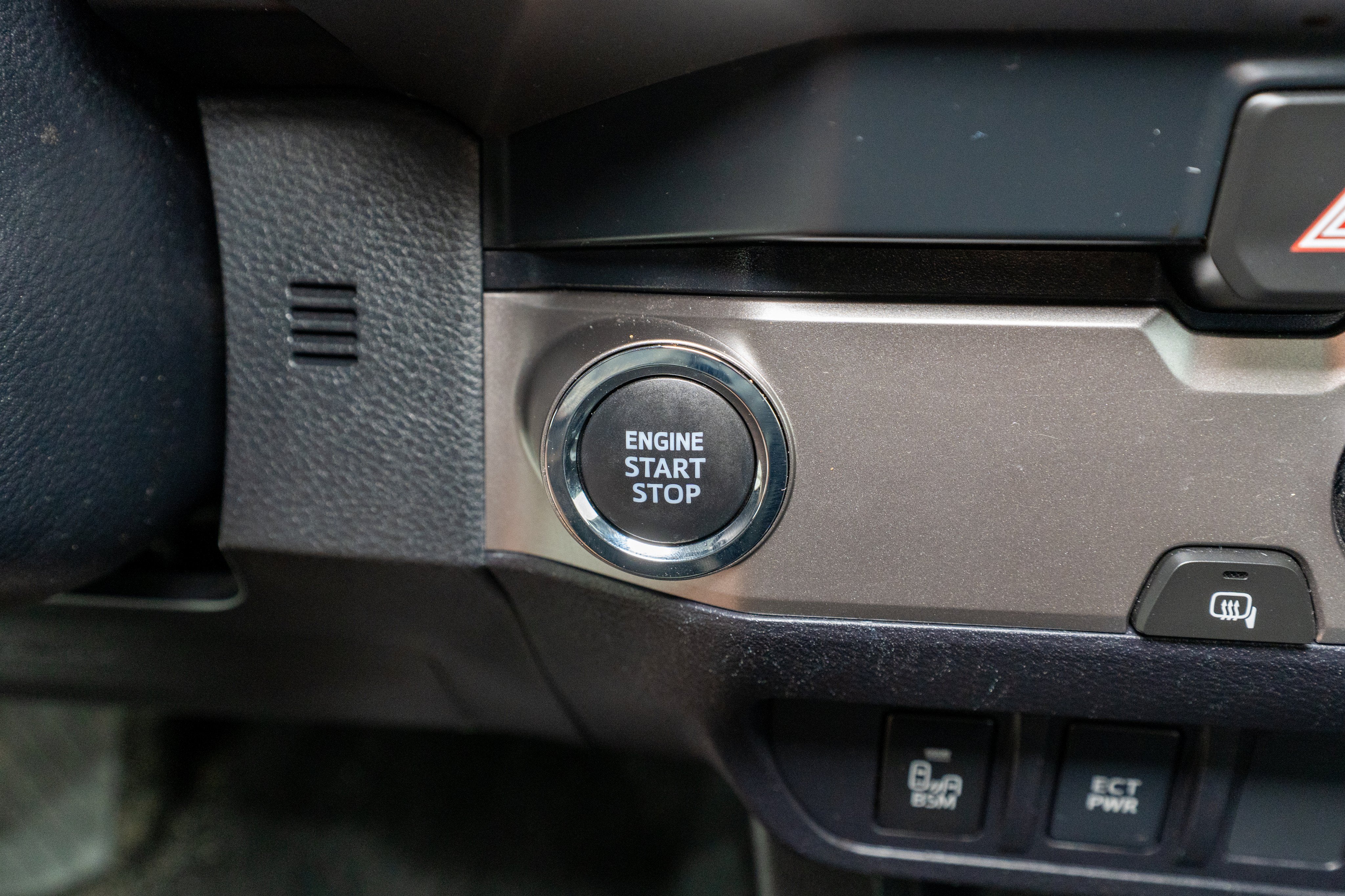 2023 Toyota Tacoma 2WD SR5