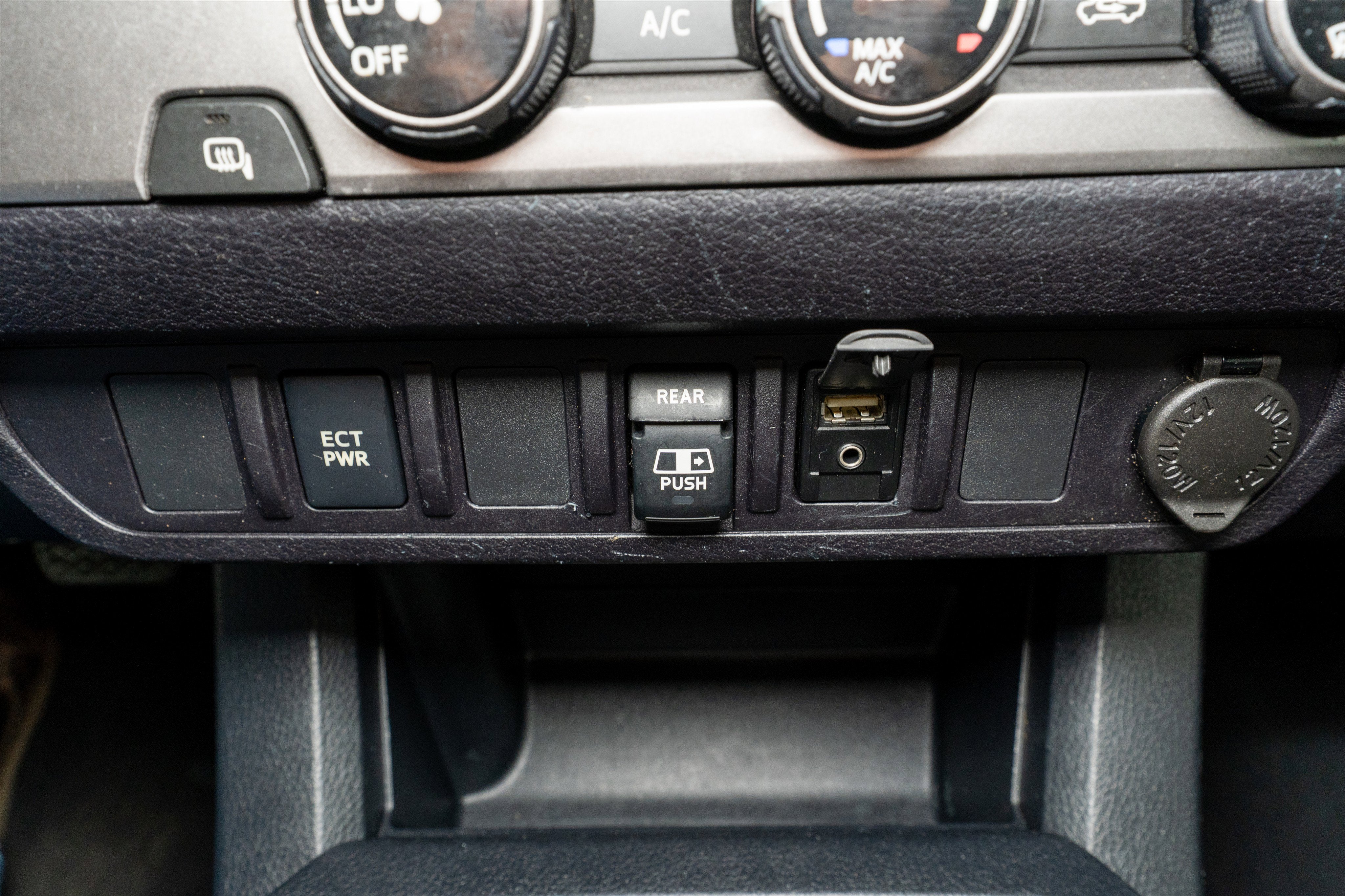 2018 Toyota Tacoma 2WD SR5