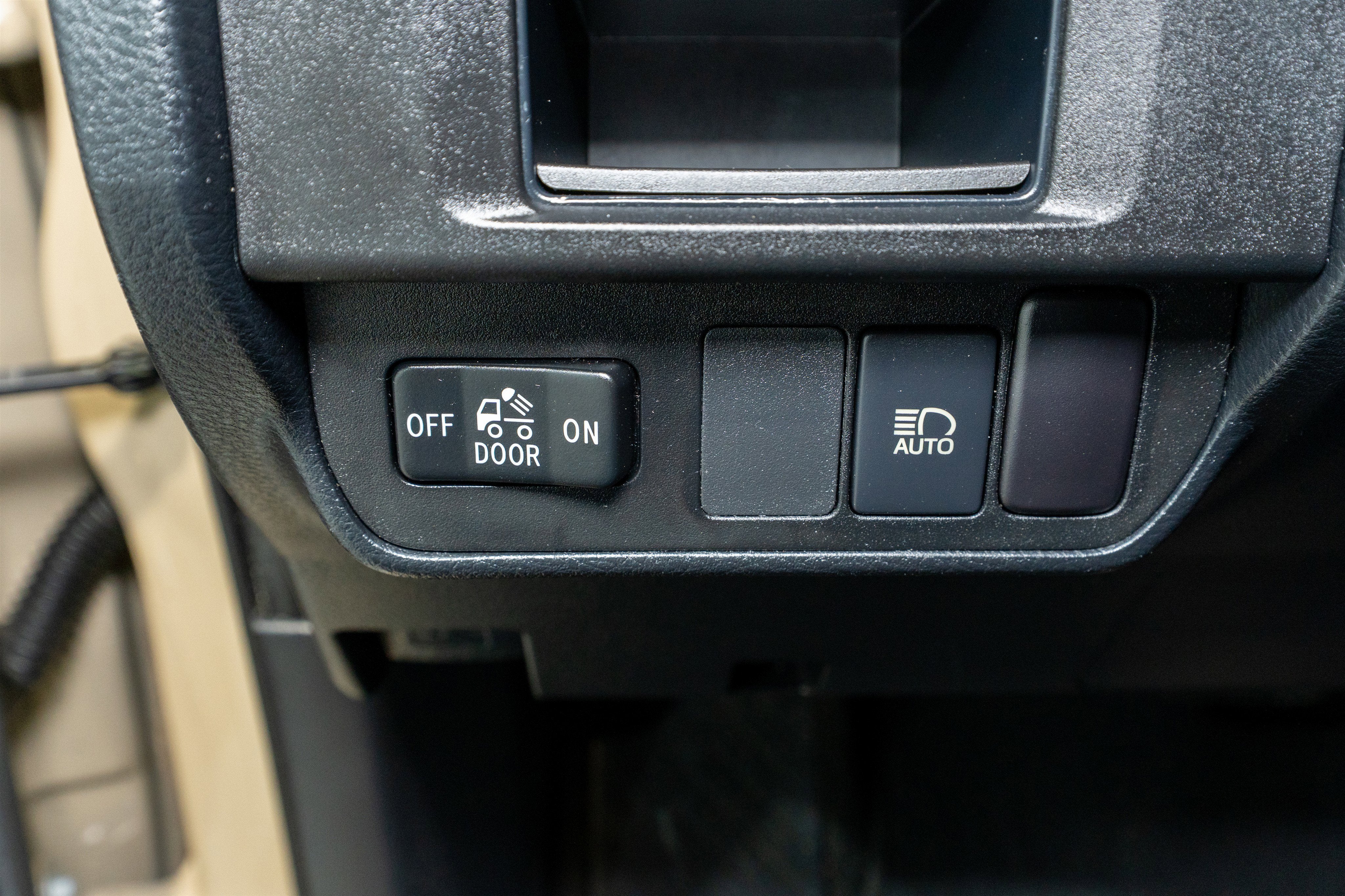 2018 Toyota Tacoma 2WD SR5