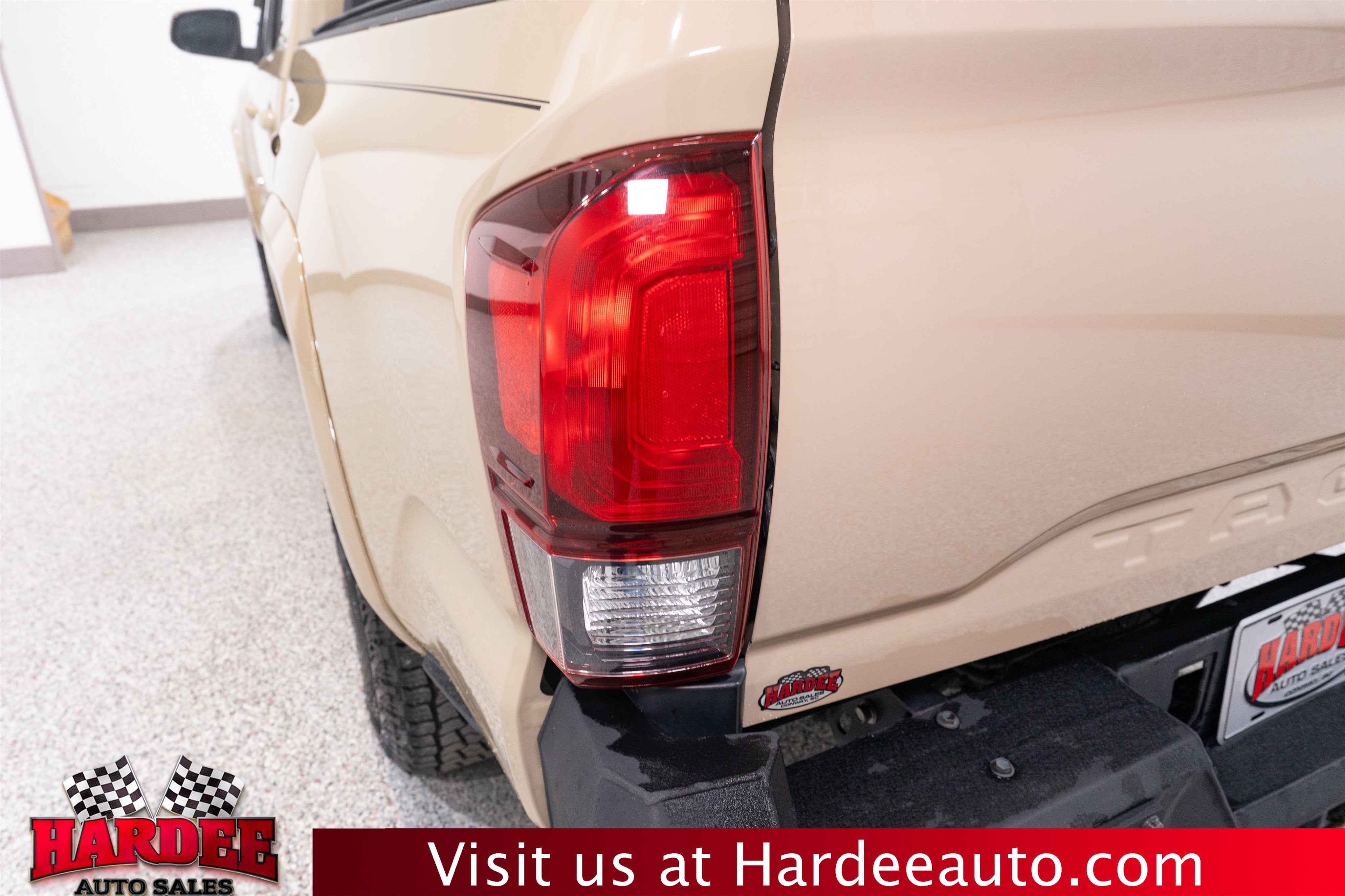 2018 Toyota Tacoma 2WD SR5