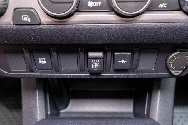 2021 Toyota Tacoma 4WD SR5