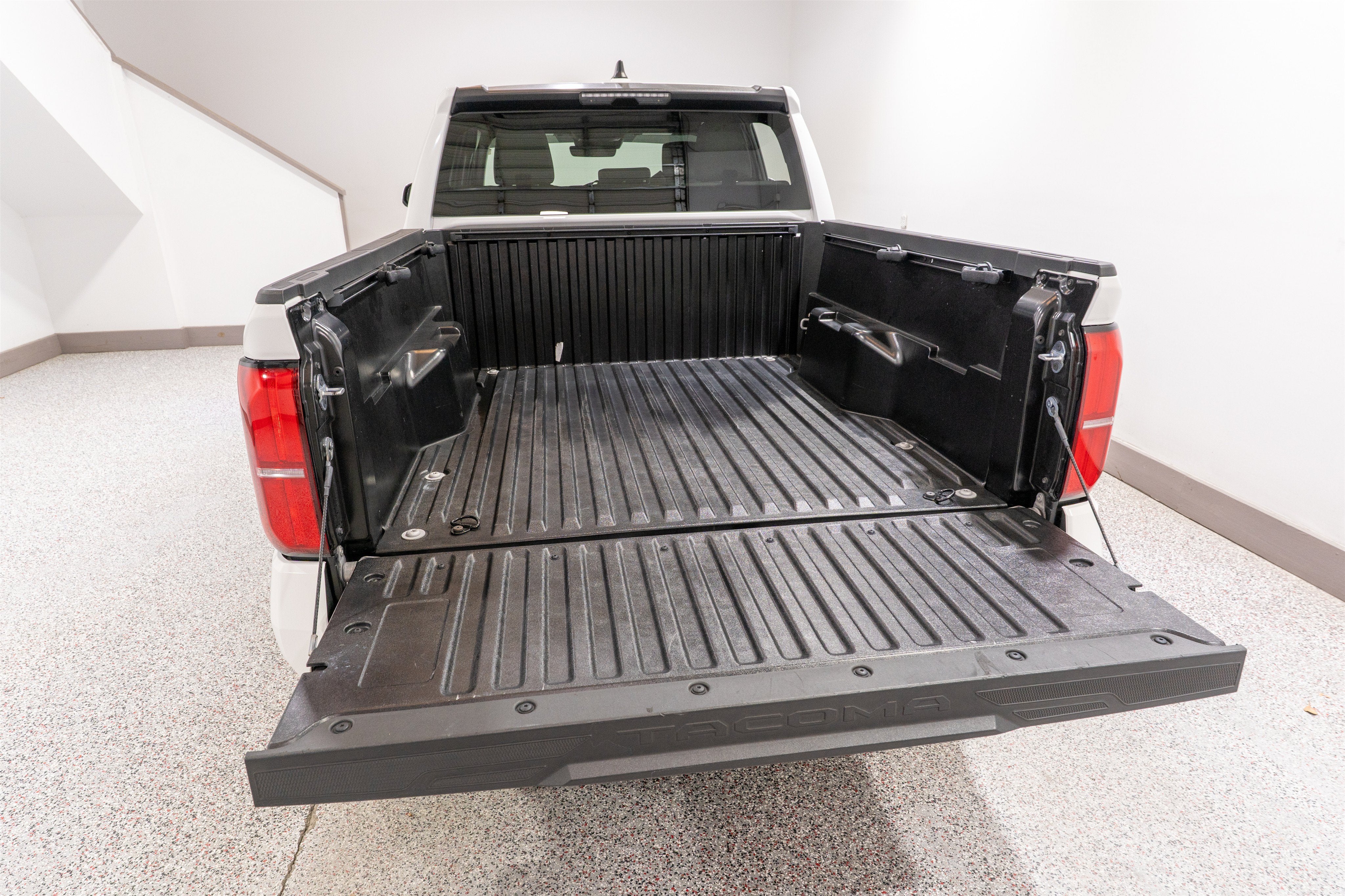 2024 Toyota Tacoma 2WD SR5