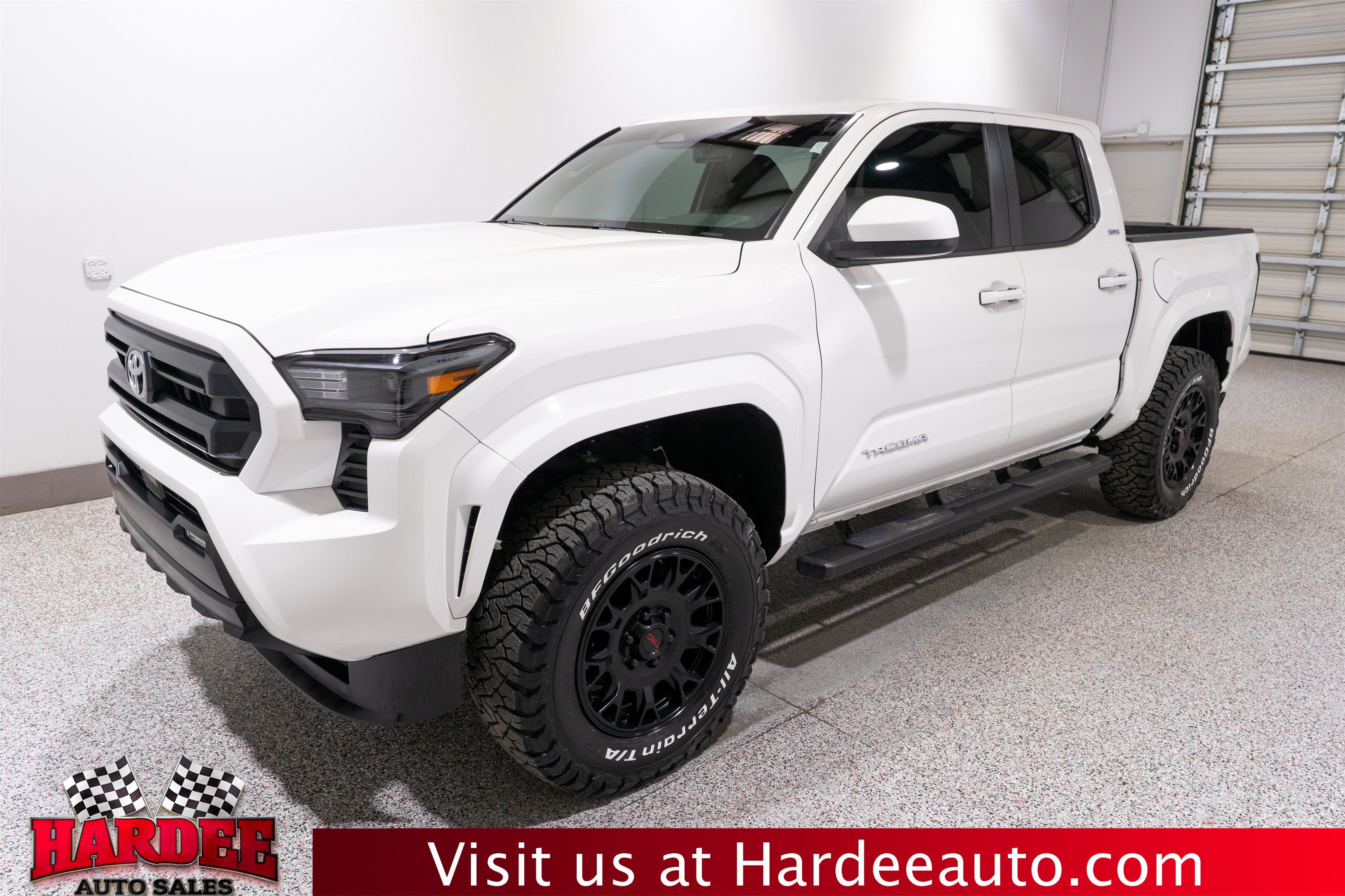 2024 Toyota Tacoma 2WD SR5