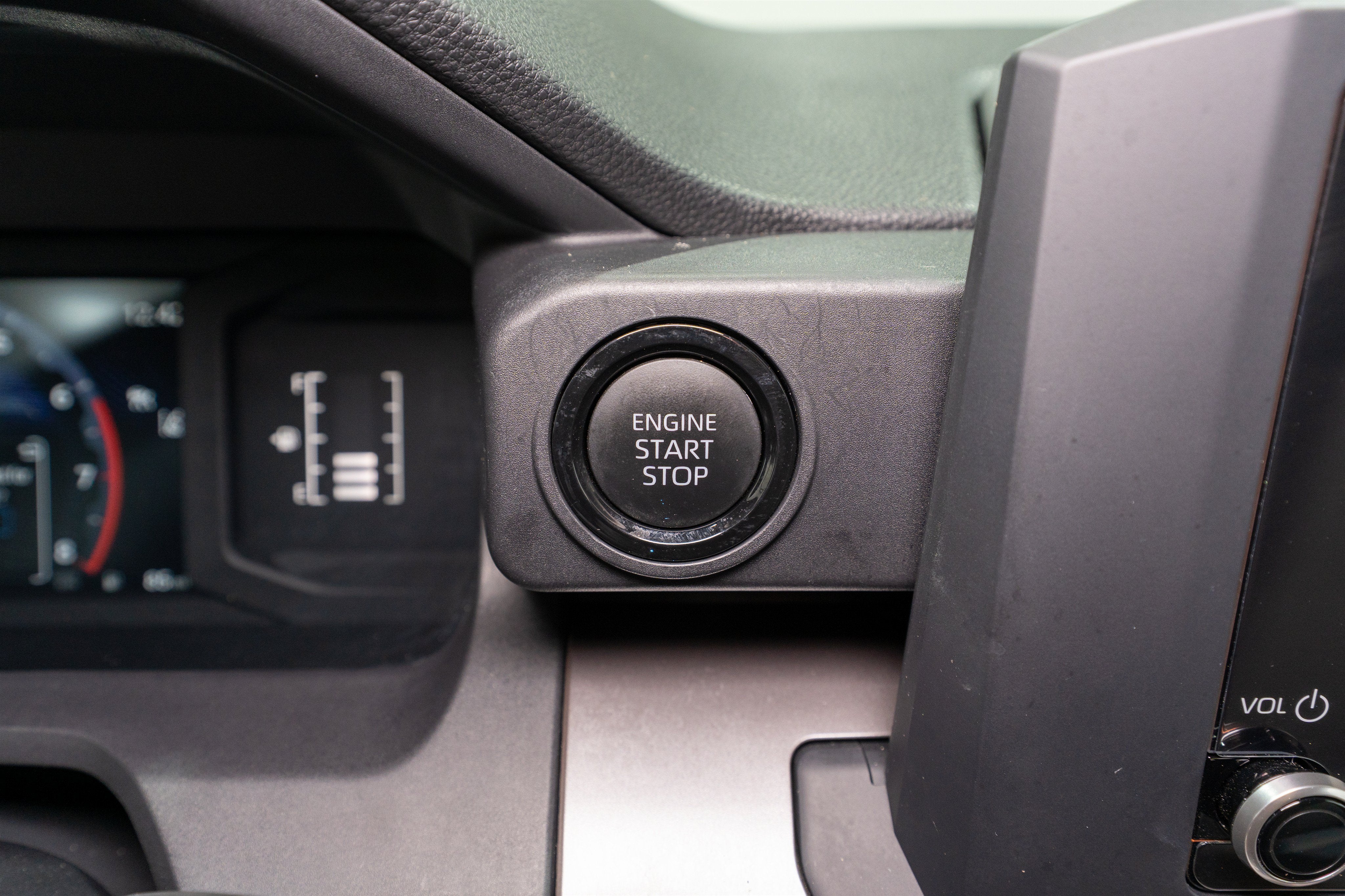2024 Toyota Tacoma 2WD SR5