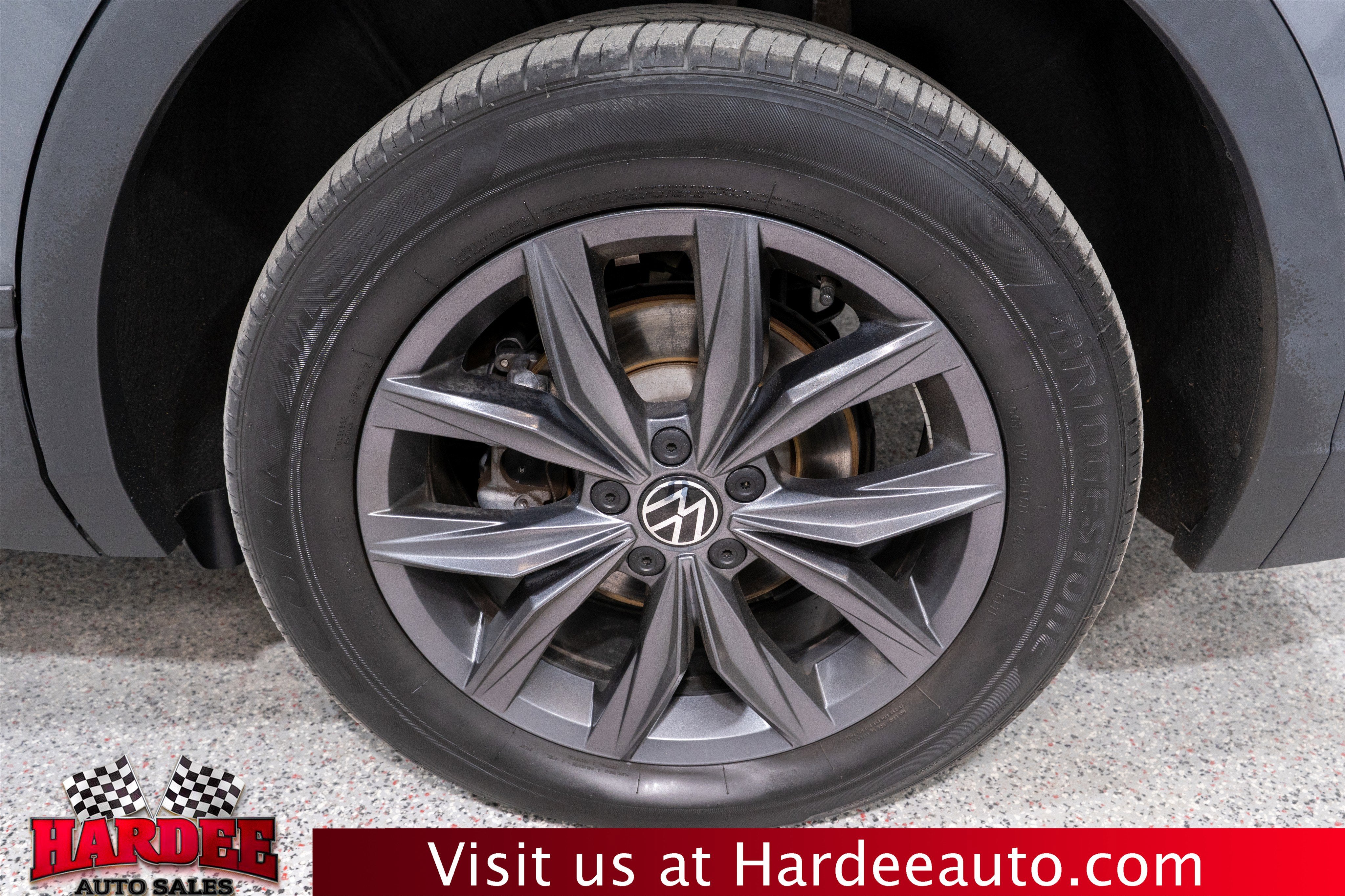 2023 Volkswagen Tiguan SE