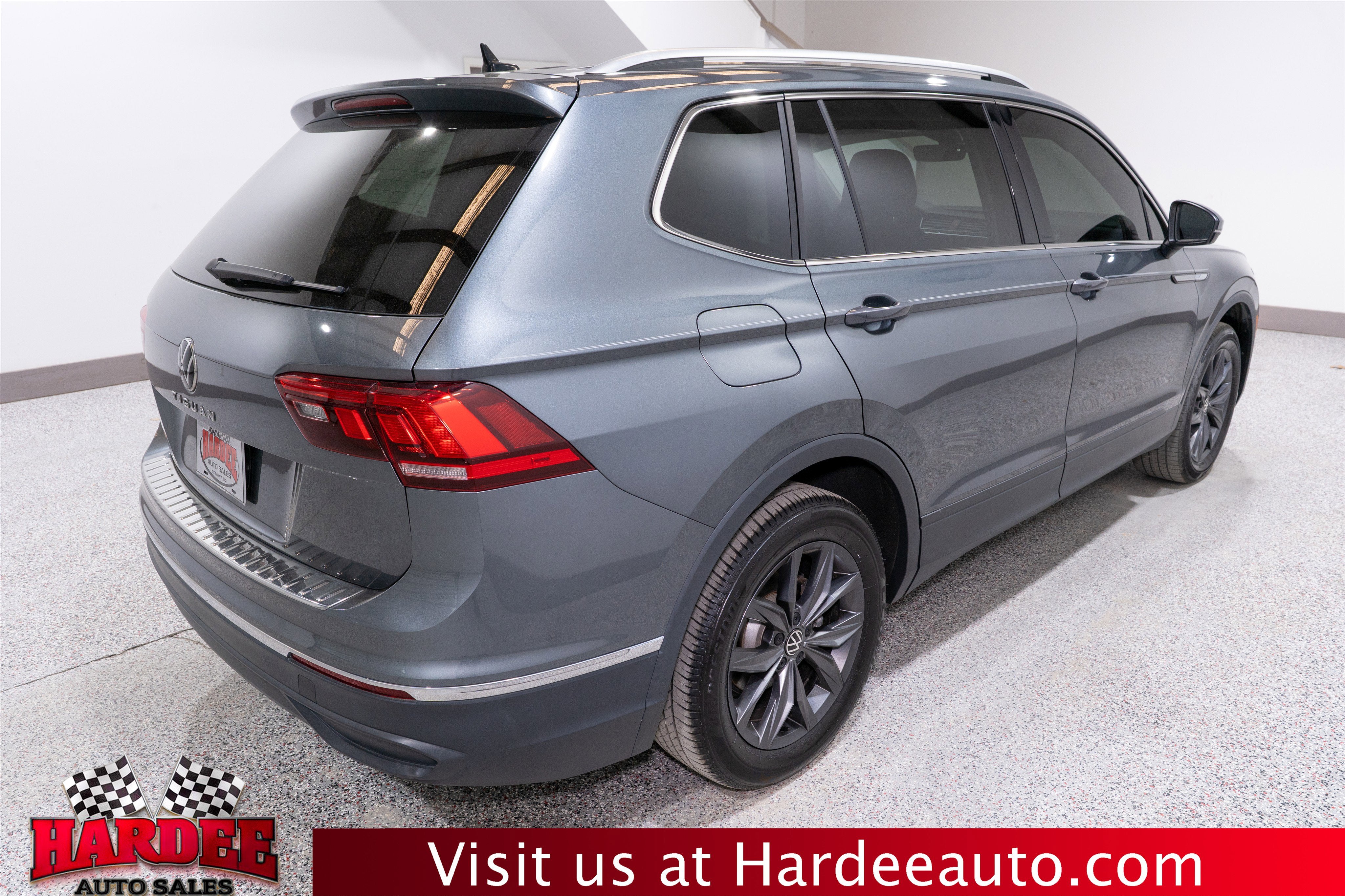 2023 Volkswagen Tiguan SE