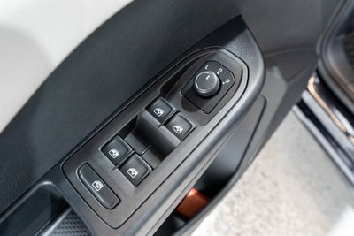 2025 Volkswagen Taos S