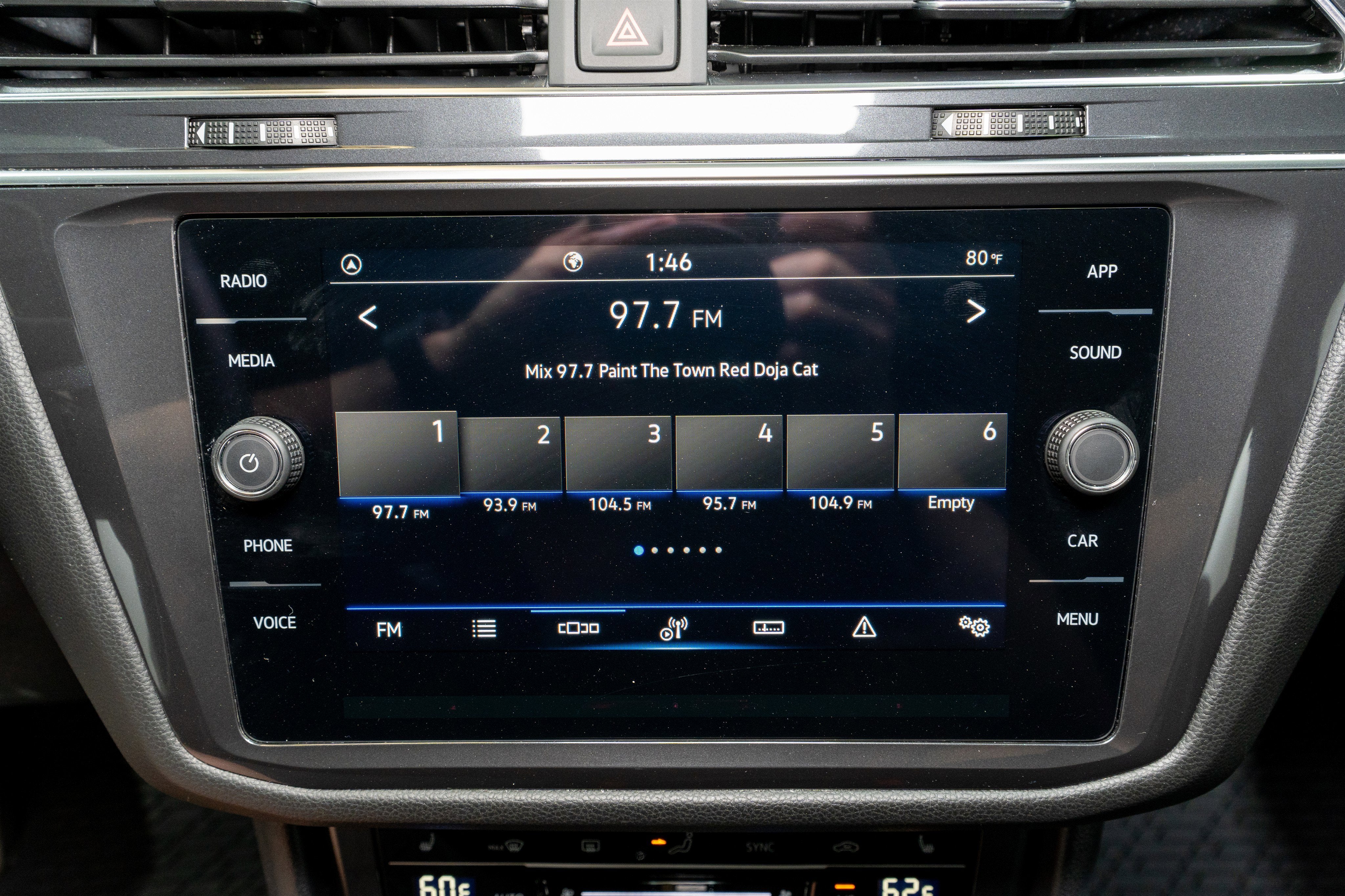 2023 Volkswagen Tiguan SE R-Line Black