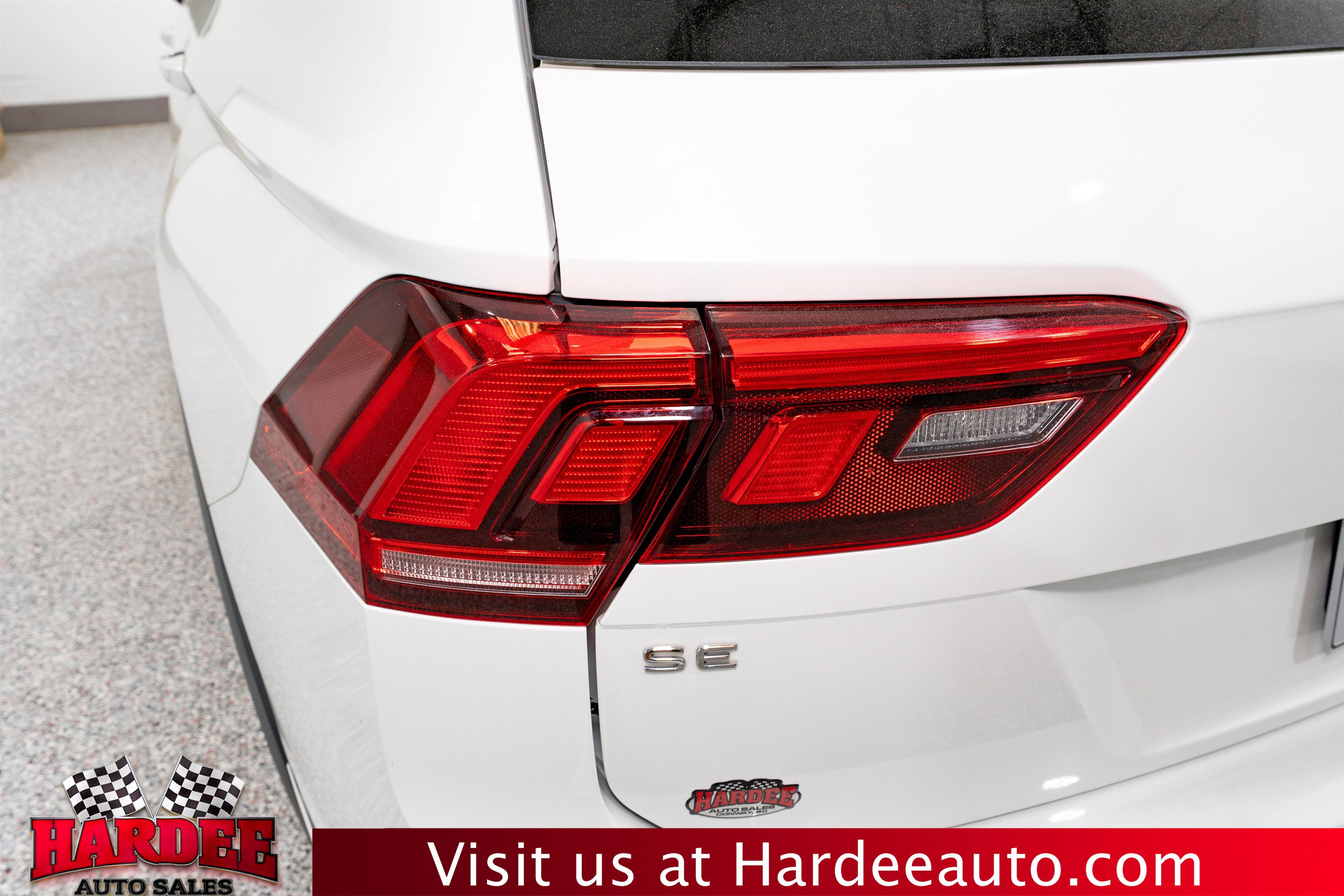 2023 Volkswagen Tiguan SE R-Line Black