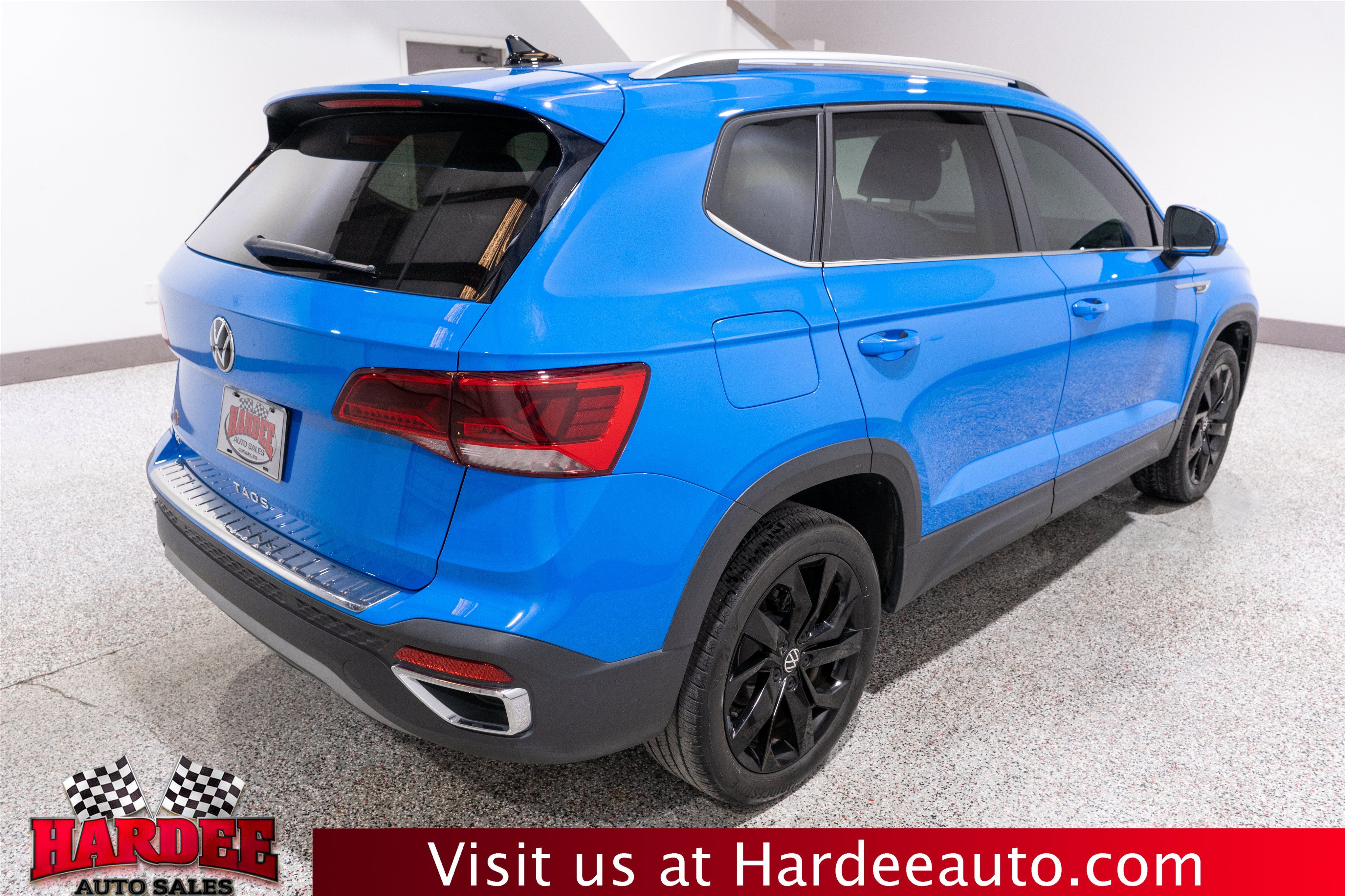 2023 Volkswagen Taos SE