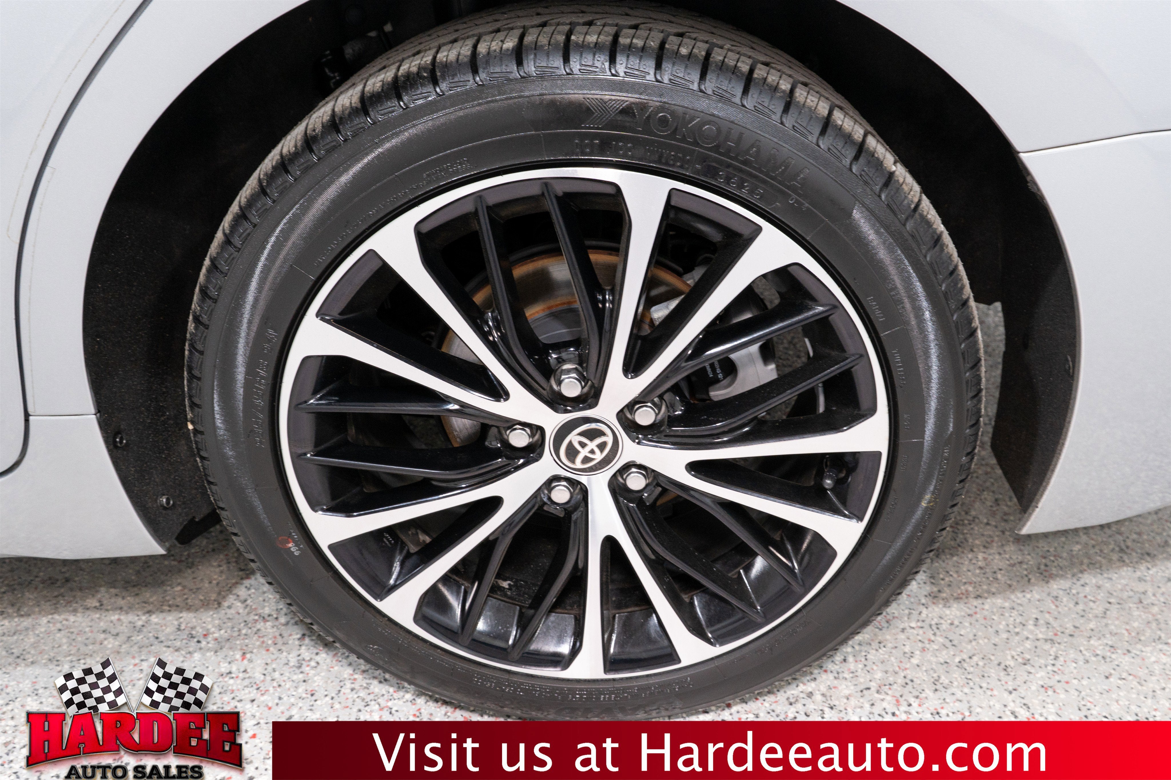 2020 Toyota Camry SE