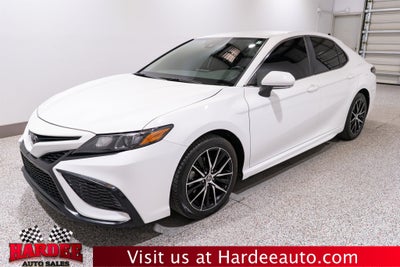 2023 Toyota Camry SE