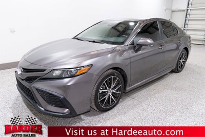 2024 Toyota Camry SE