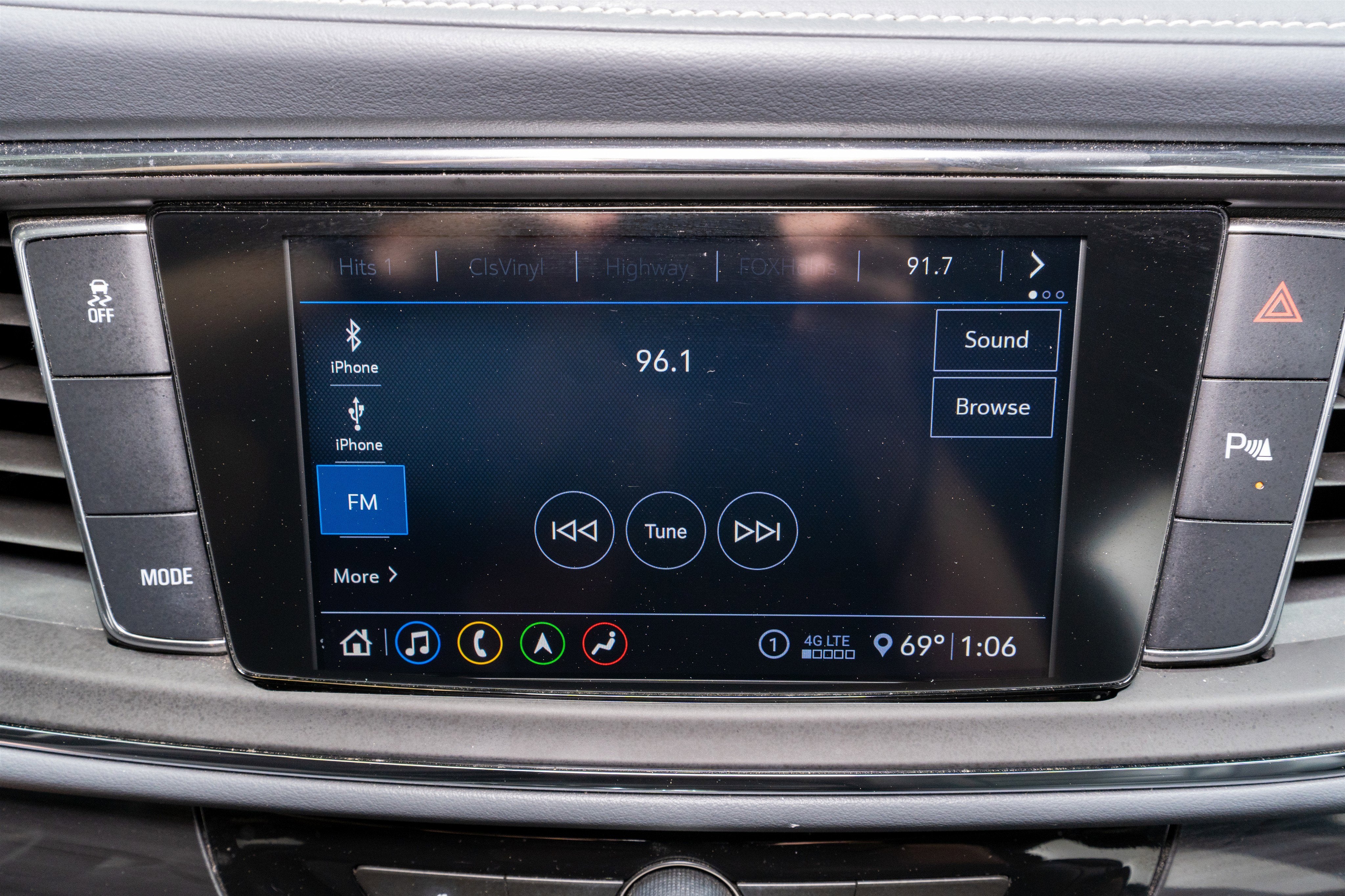 2020 Buick Enclave Essence