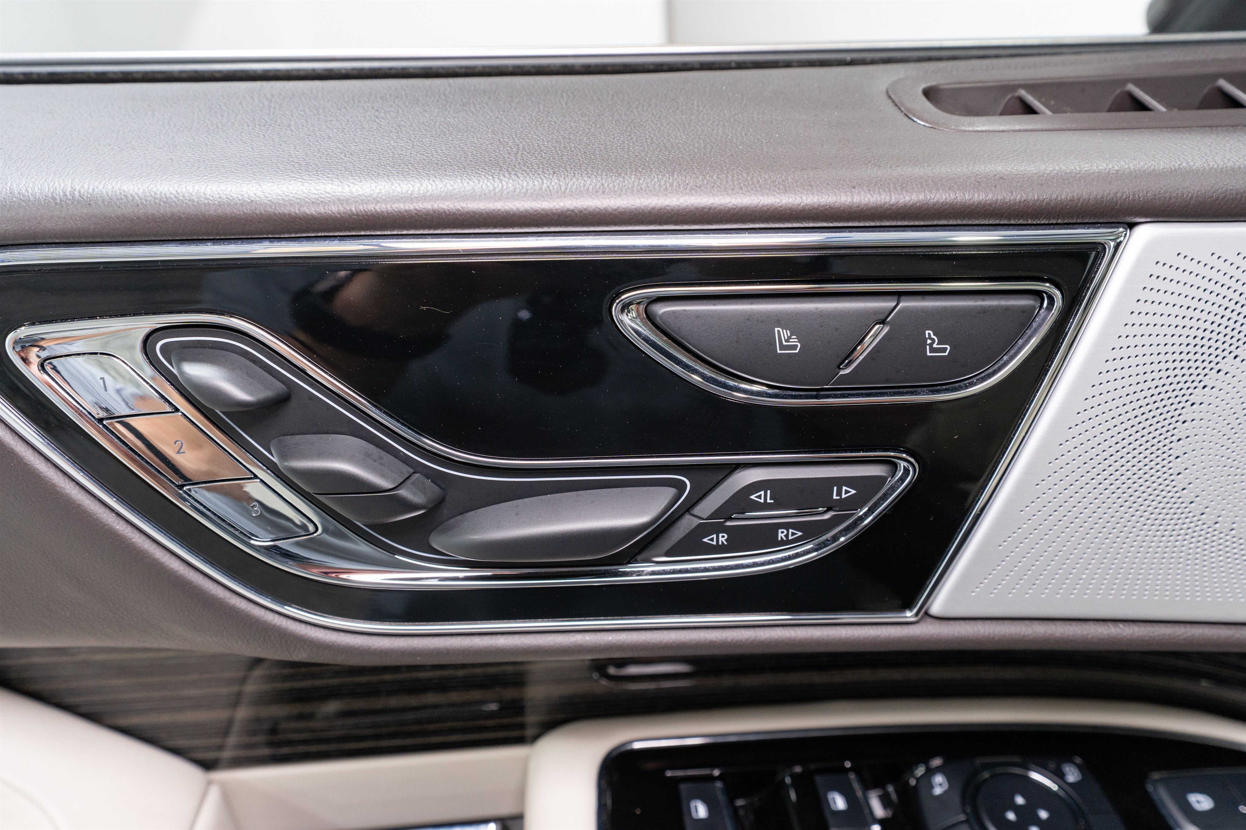 2024 Lincoln Navigator Black Label