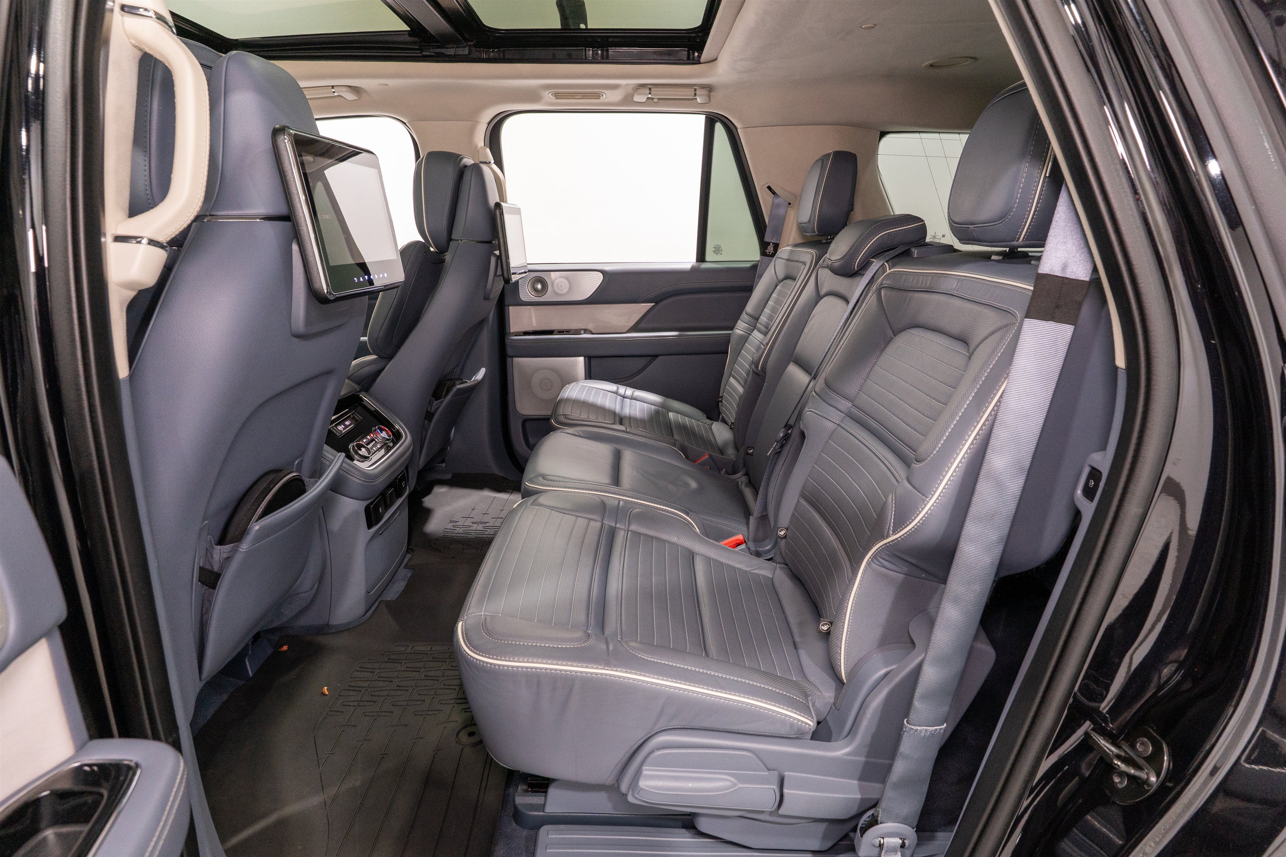 2020 Lincoln Navigator L Black Label