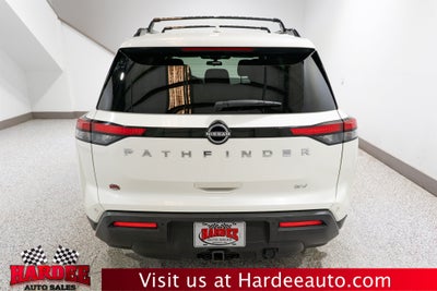2022 Nissan Pathfinder SV