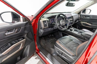 2022 Nissan Pathfinder Platinum