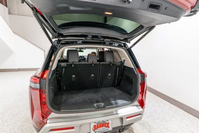 2022 Nissan Pathfinder Platinum