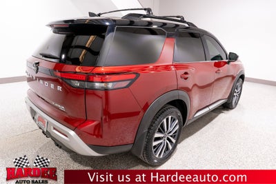 2022 Nissan Pathfinder Platinum