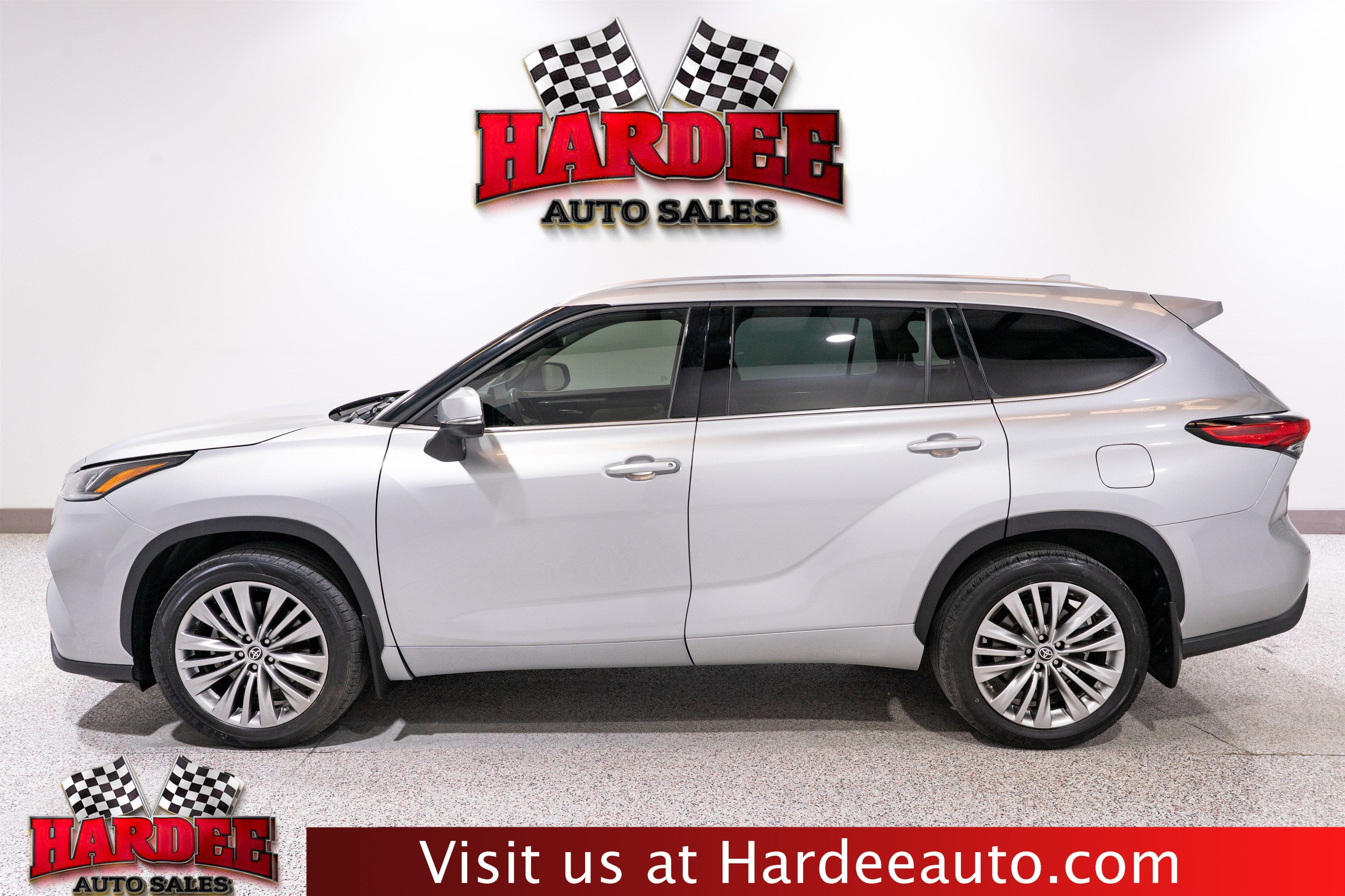 2022 Toyota Highlander Platinum