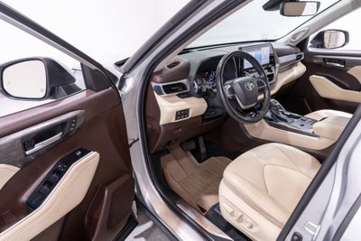 2022 Toyota Highlander Platinum