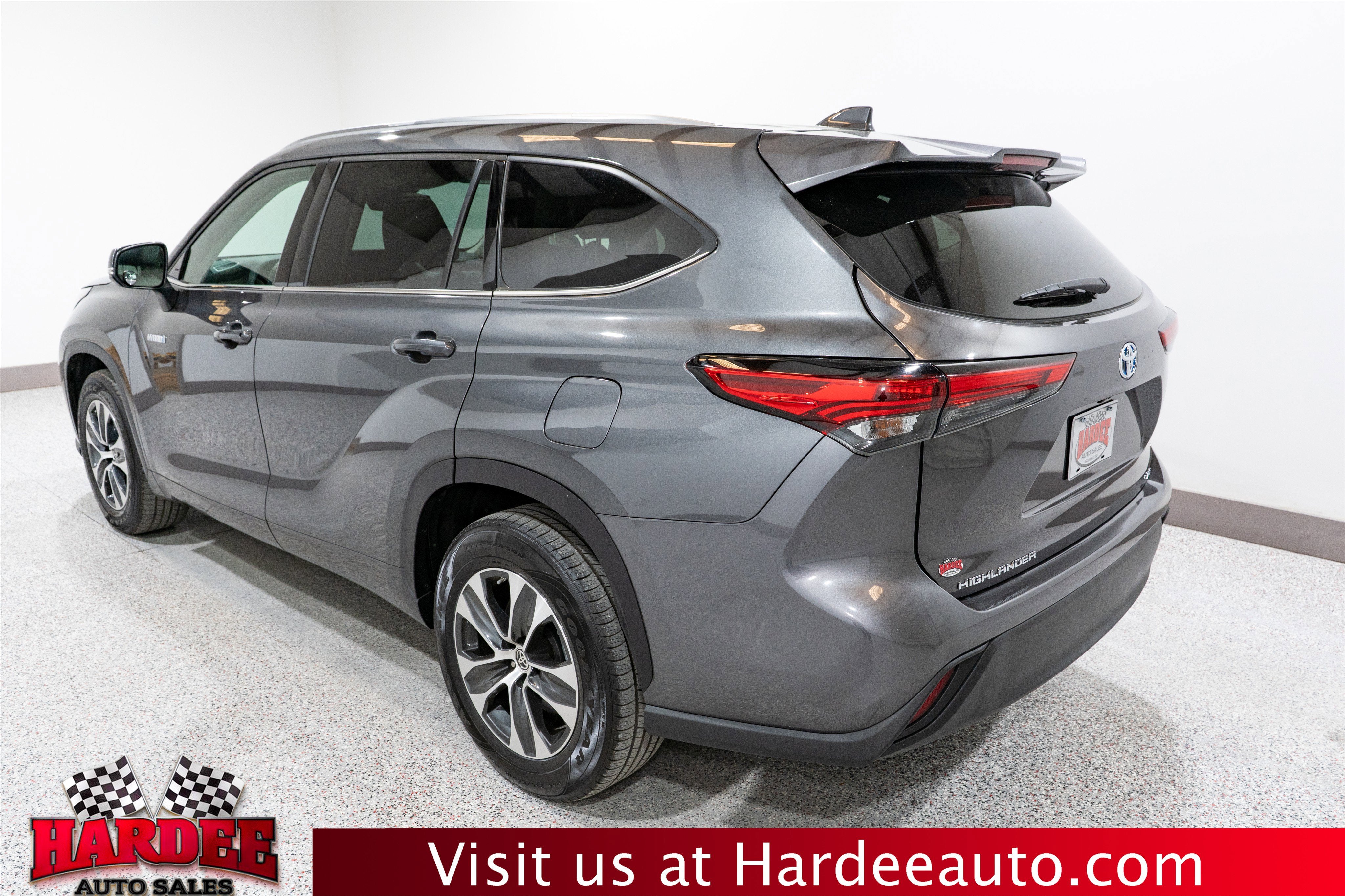 2021 Toyota Highlander Hybrid XLE