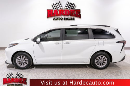 2023 Toyota Sienna XLE