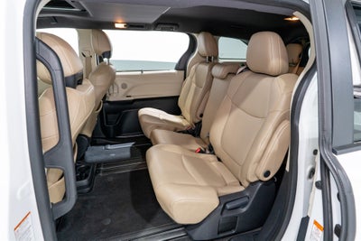 2023 Toyota Sienna XLE
