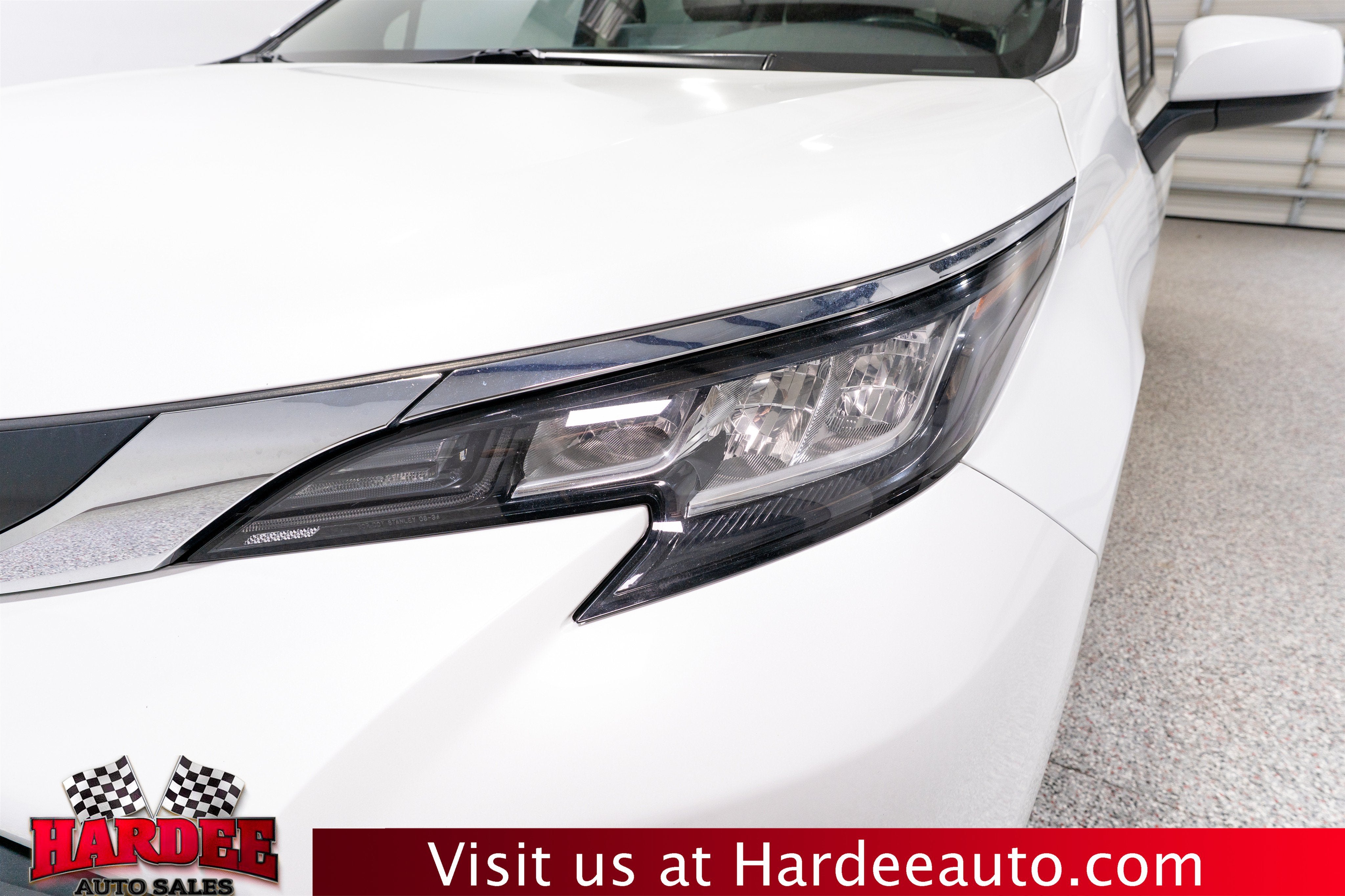 2023 Toyota Sienna XLE