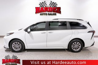2023 Toyota Sienna XLE