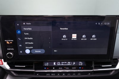 2025 Toyota Sienna XLE