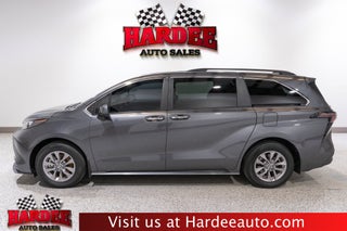 2025 Toyota Sienna XLE