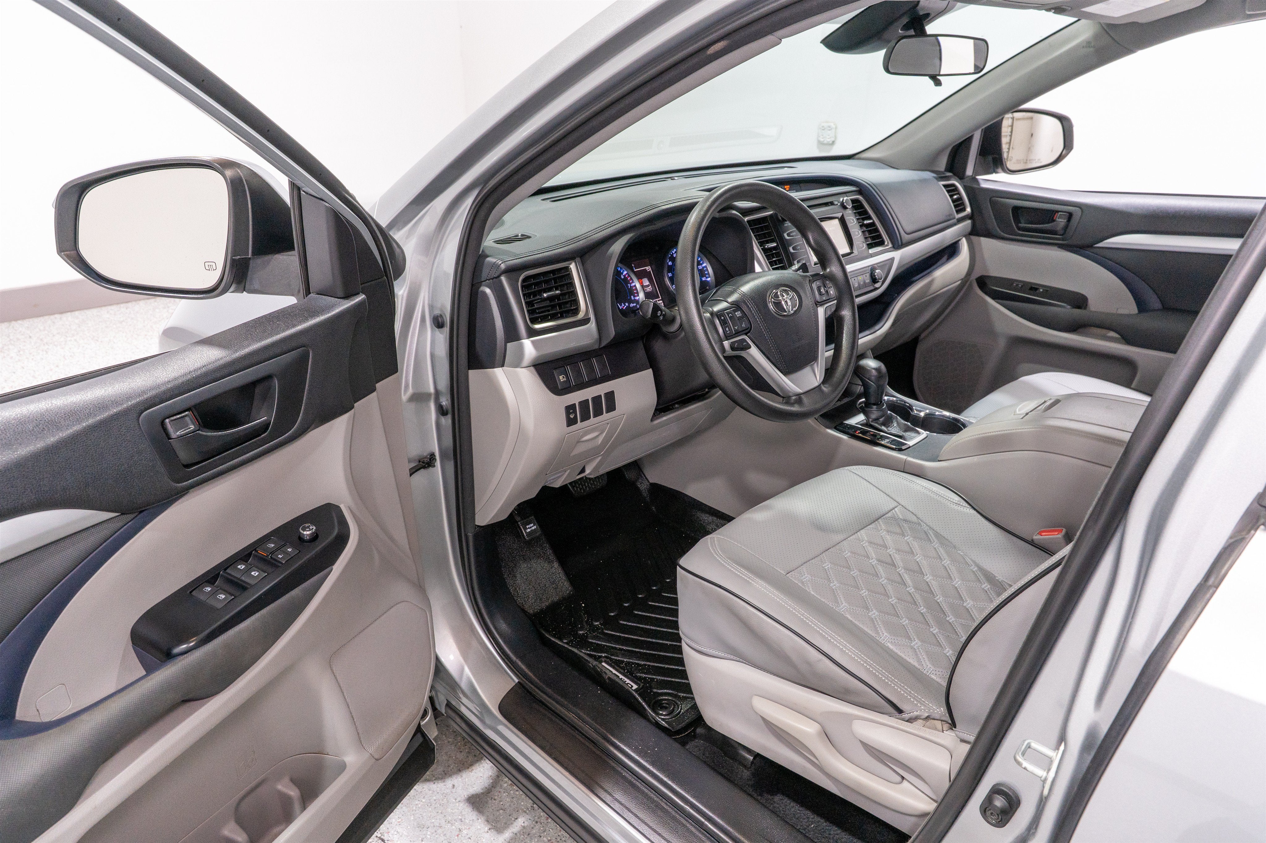 2018 Toyota Highlander LE