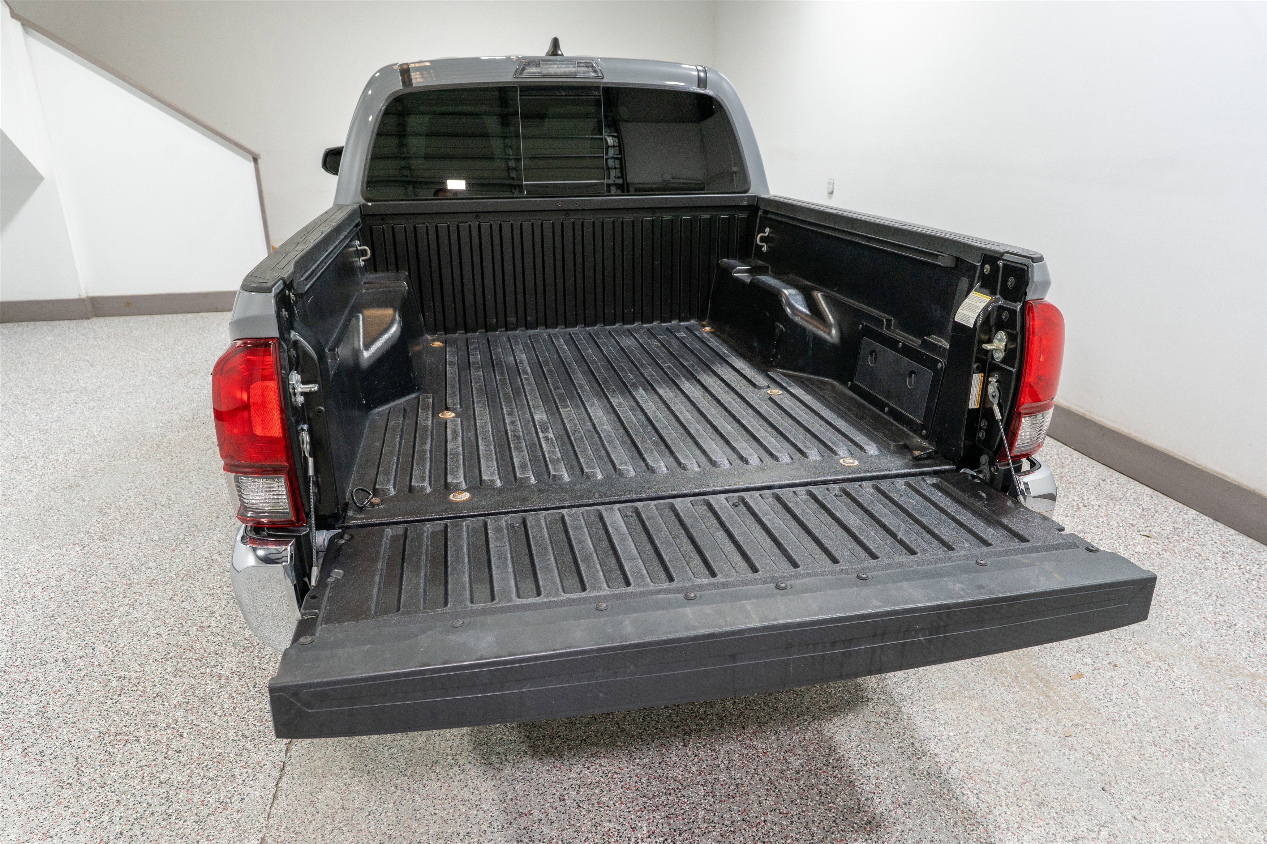 2021 Toyota Tacoma 2WD SR5