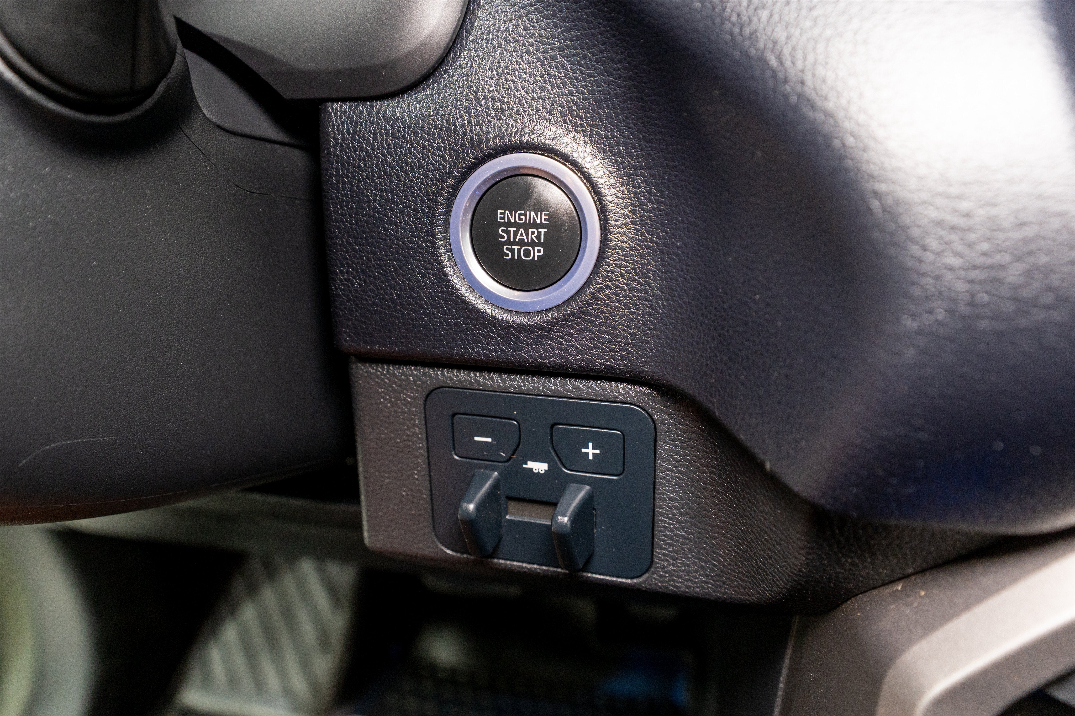 2024 Toyota Tundra 4WD SR5