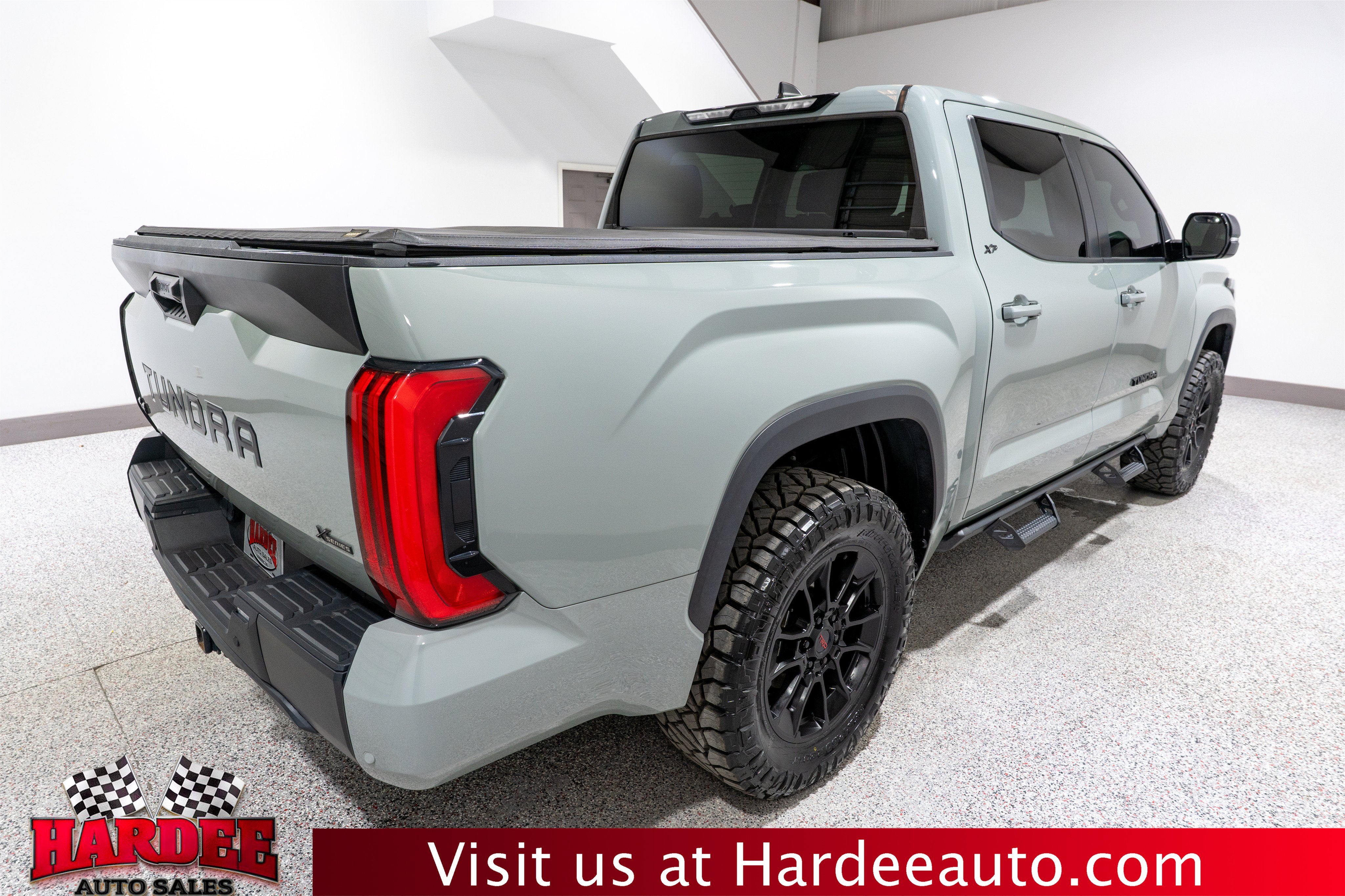2024 Toyota Tundra 4WD SR5