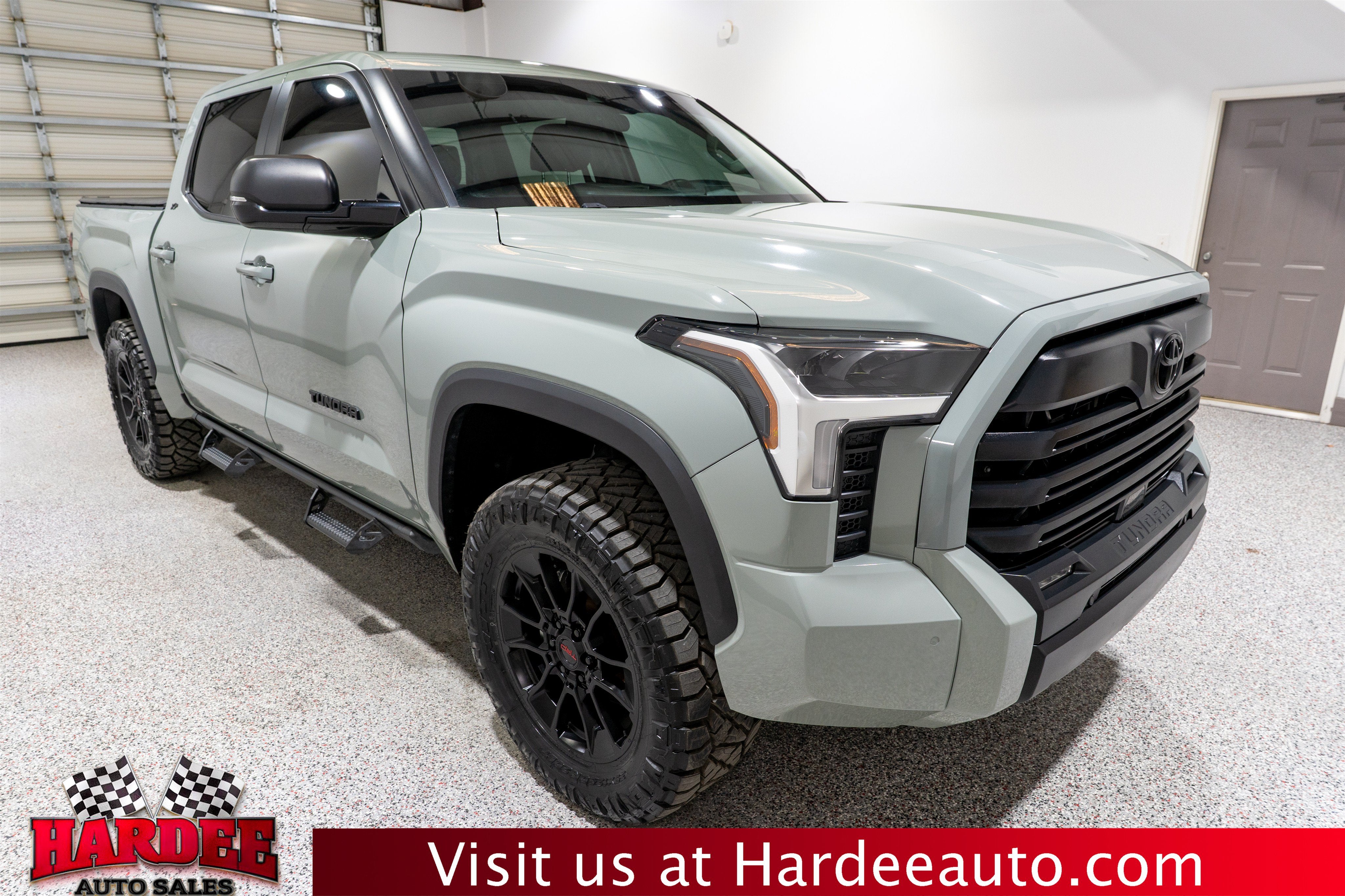 2024 Toyota Tundra 4WD SR5