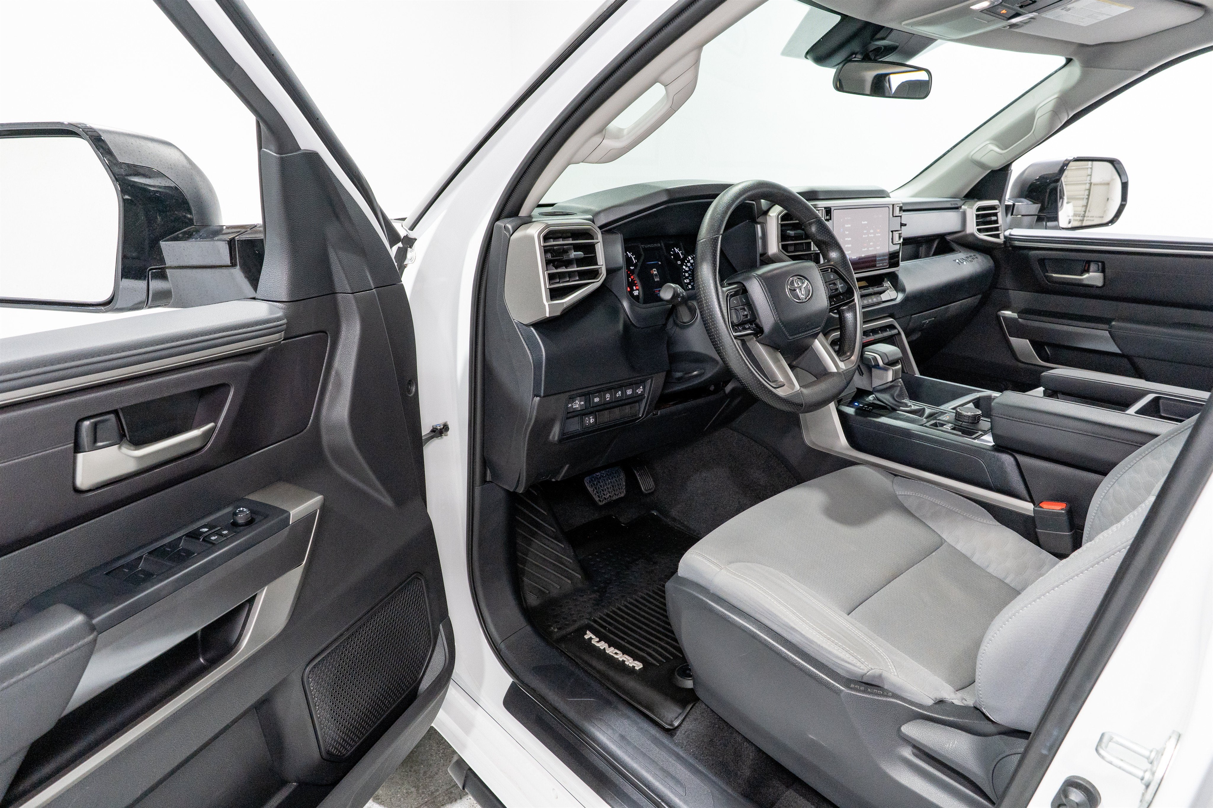 2024 Toyota Tundra 4WD SR5